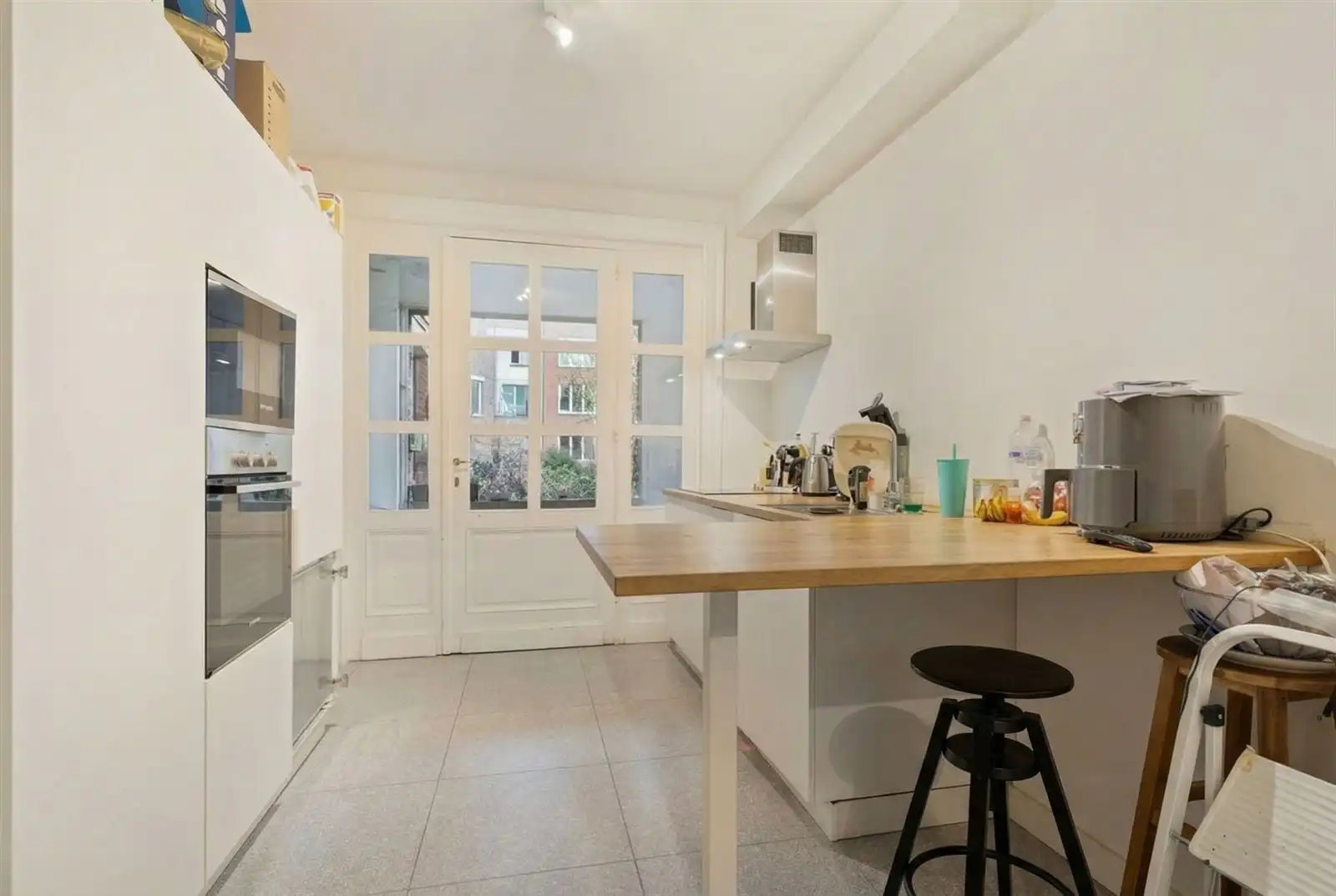 Berchem – Charmant 2-slaapkamerappartement in prachtige art-deco woning

 foto 10