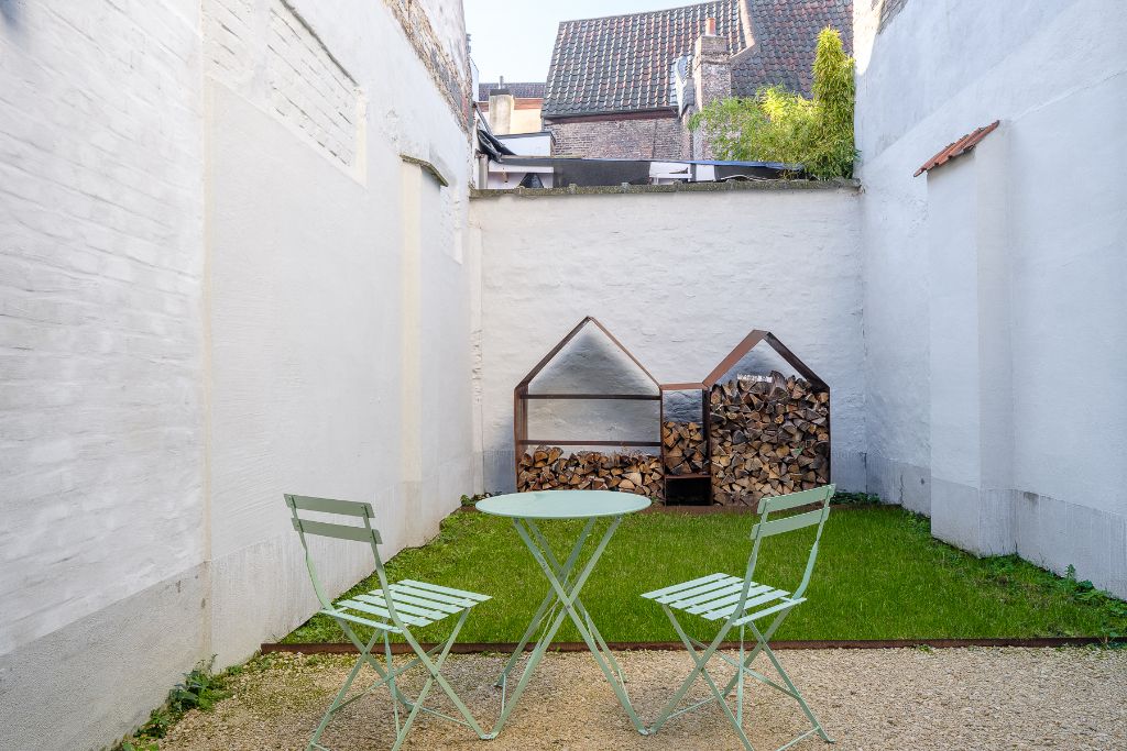 Gerenoveerde stadswoning met stadstuin en topligging aan het Gravensteen. foto 3