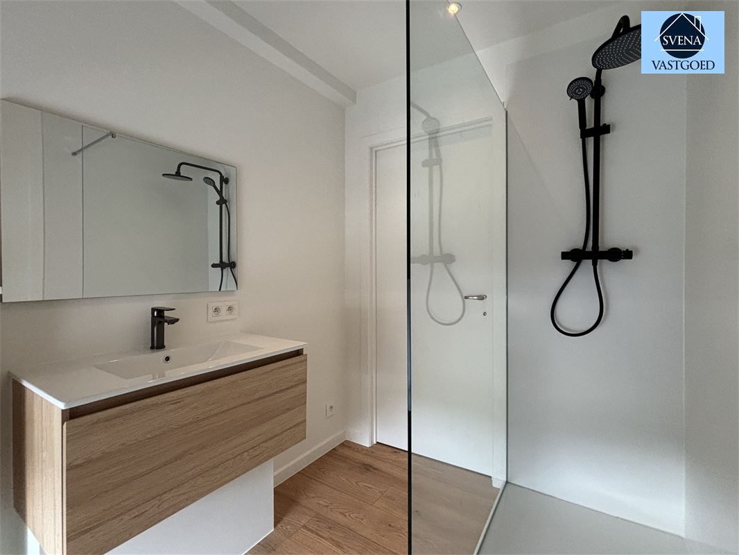 ENERGIEZUINIGE GERENOVEERDE WONING foto 7