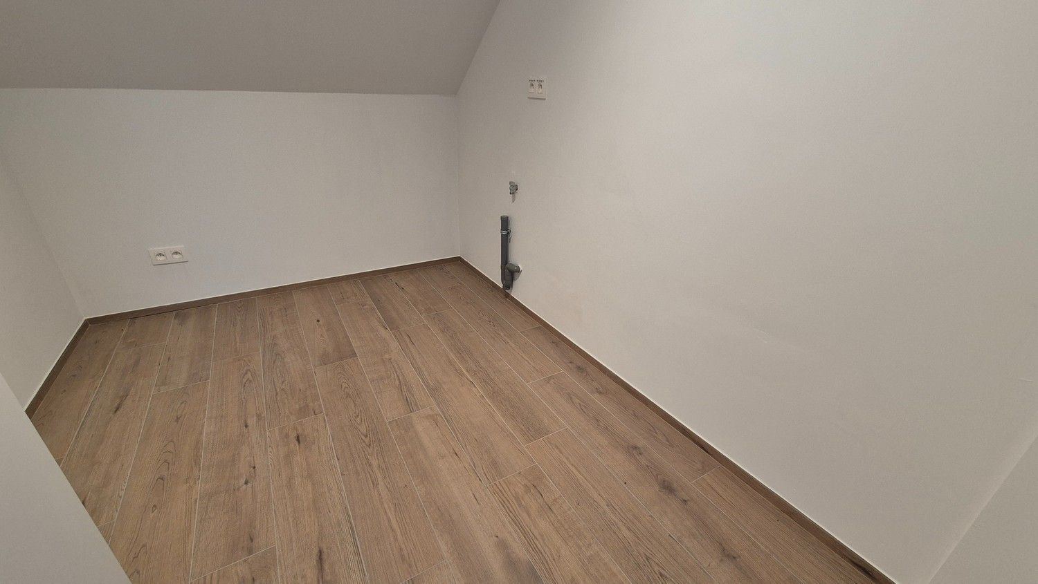 Uitzonderlijk ruime nieuwbouwwoning met 2 aparte appartementen -perfect voor co-housing, kangoeroewonen of wonen + zorgwoonst. foto 22