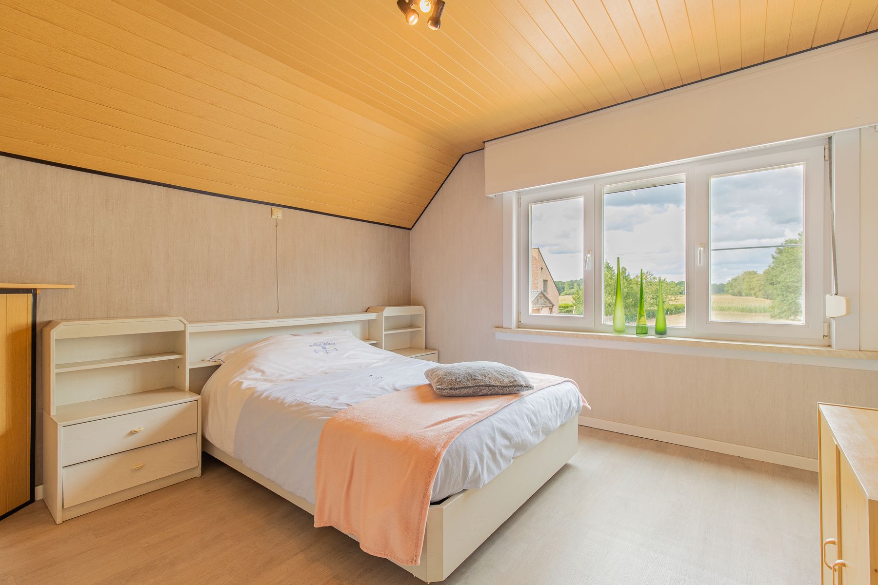 Charmante woning met tuin foto 9