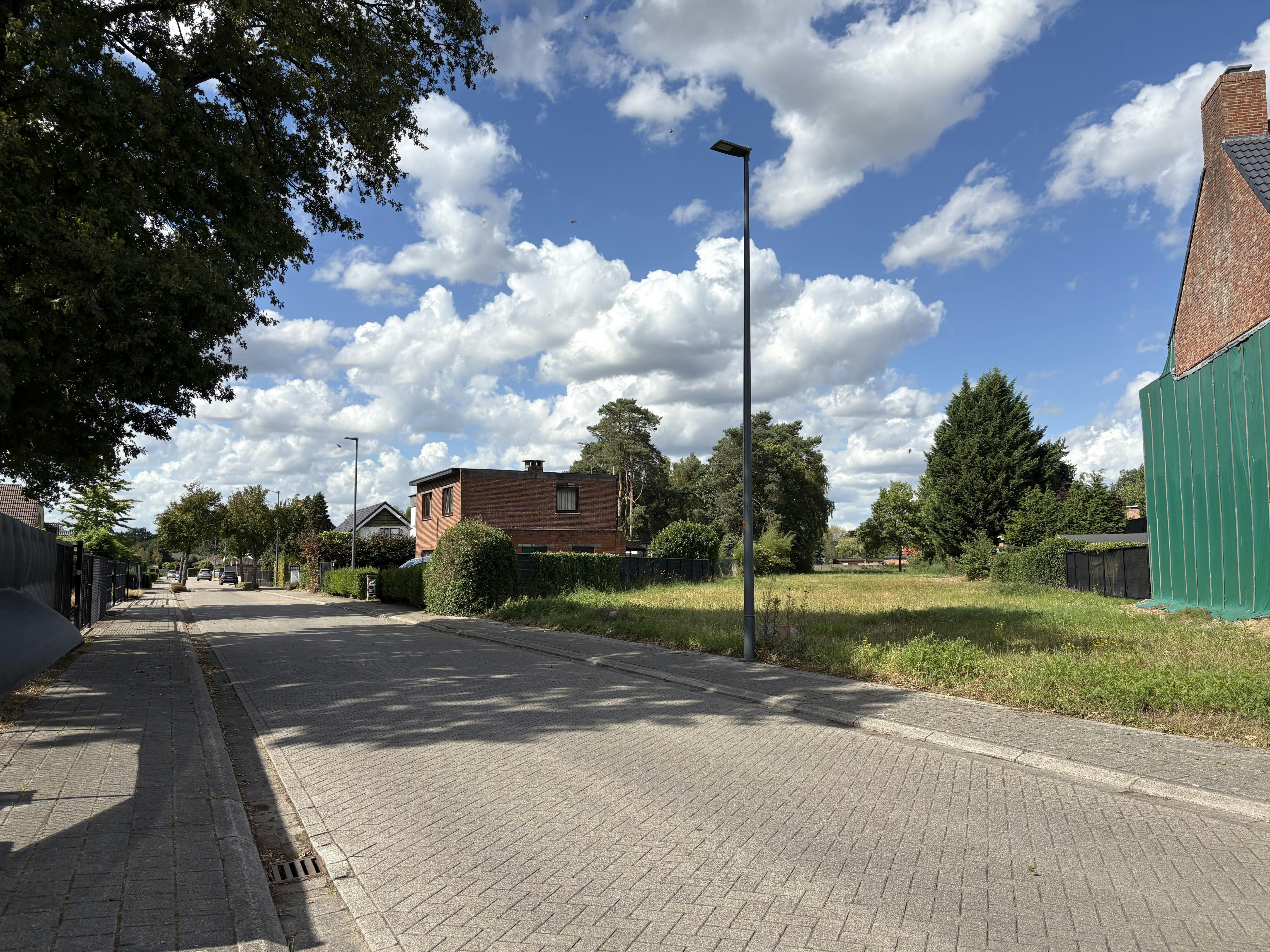 Bouwgrond te koop te Sint-Job-in't-Goor voor HOB! foto {{pictureIndex}}