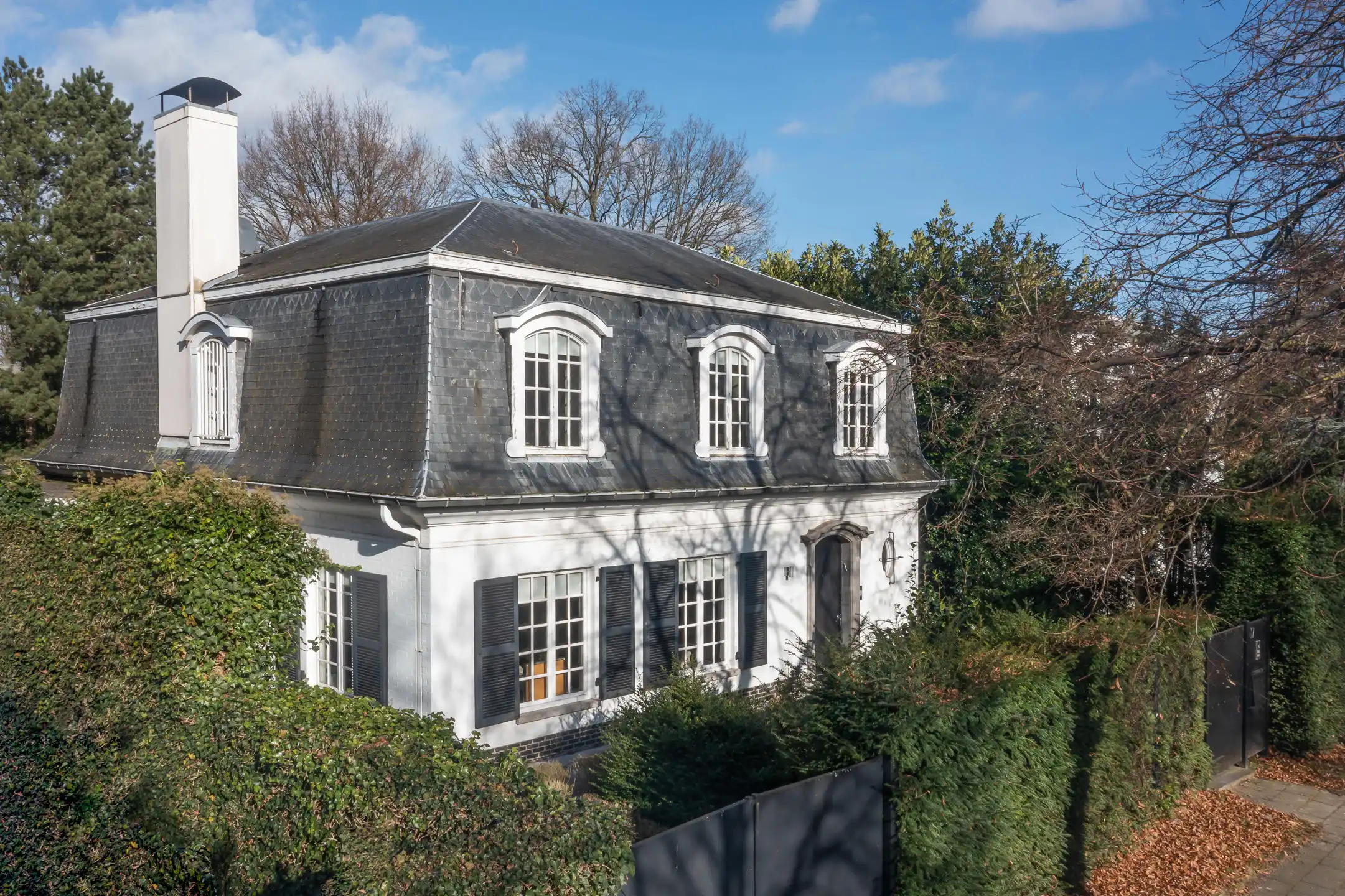Te renoveren villa met zwembad en grote tuin -  Elsdonk foto 2
