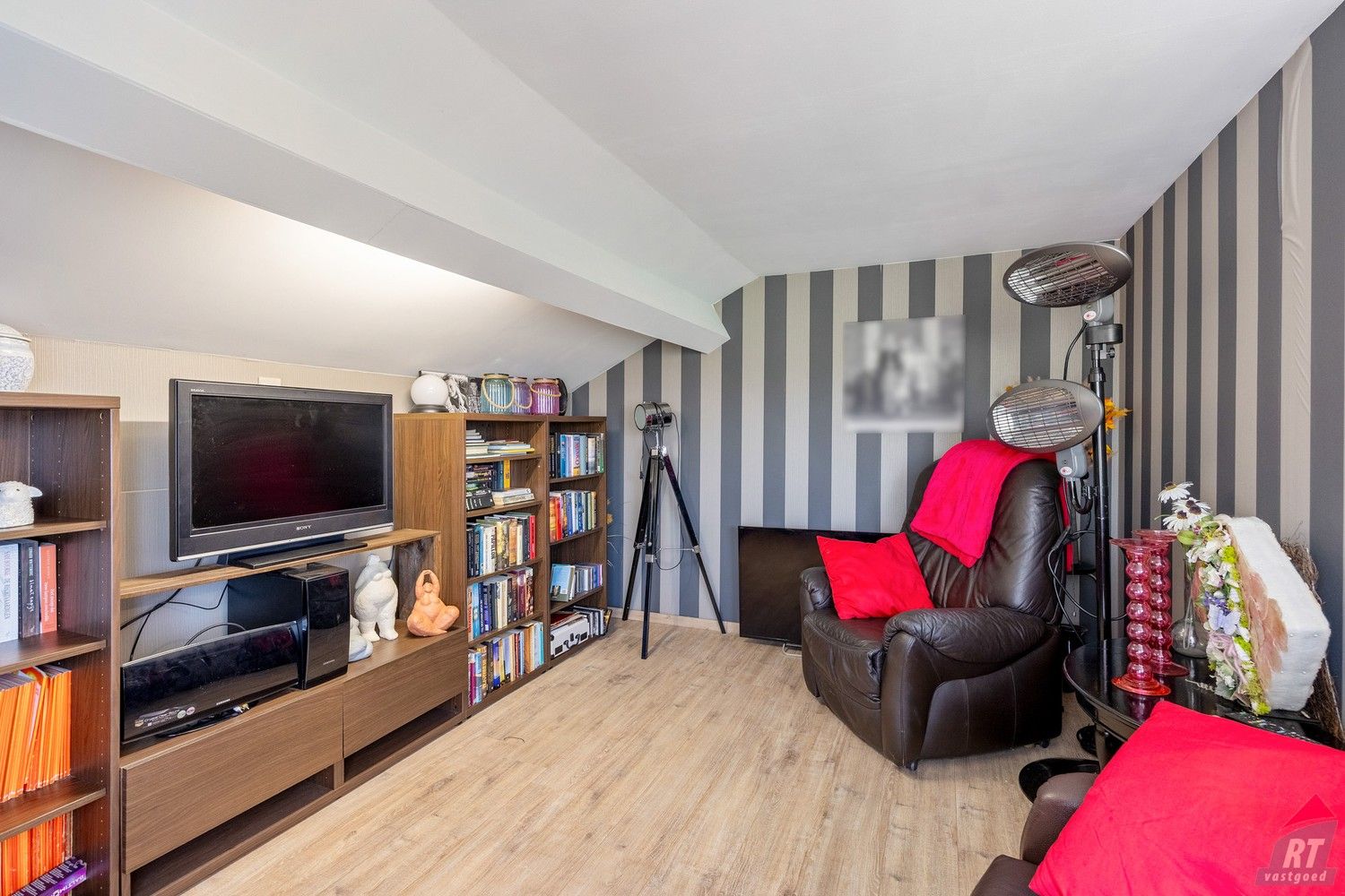 Instapklare open bebouwing met tuin op het zuidwesten en 4 slaapkamers foto 18