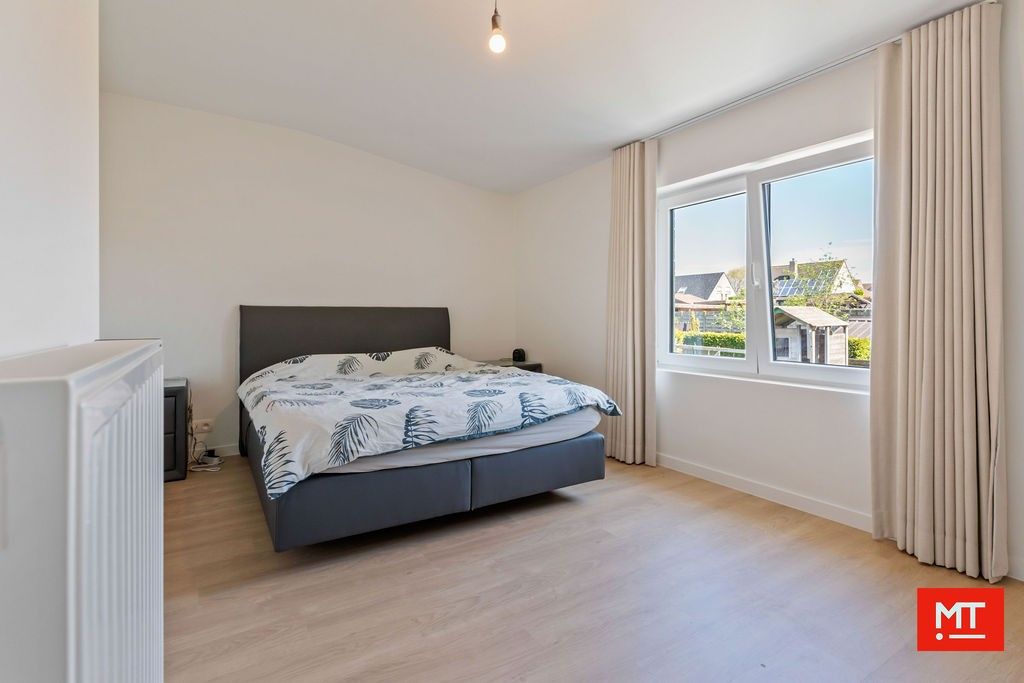 Gerenoveerde halfopen woning op het einde van een doodlopende straat te Zonnebeke foto 16