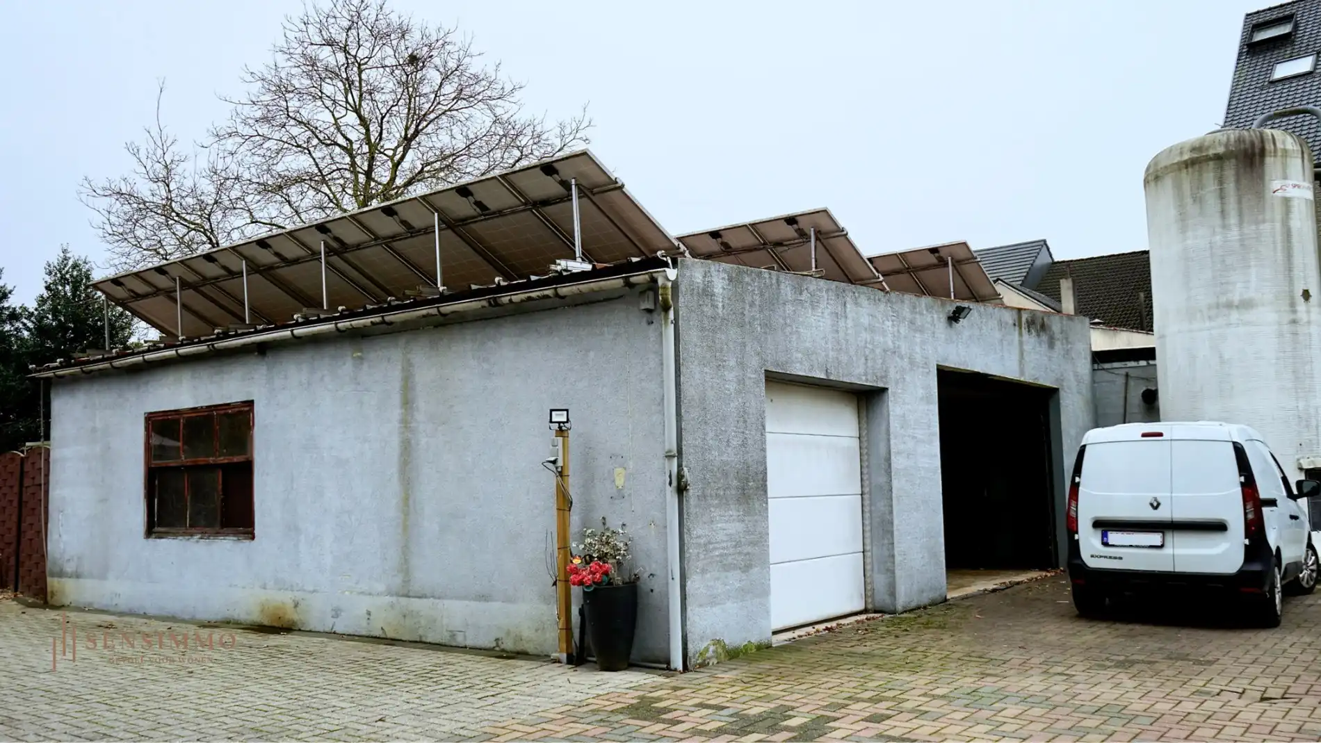 Te renoveren handelshuis/bakkerij met inboedel nabij LABIOMISTA foto 18