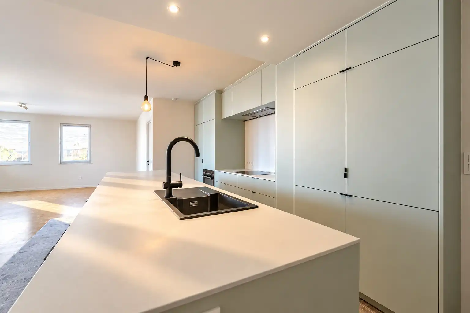 Gerenoveerd 2-slaapkamerappartement met uitzicht op Sint-Baafskathedraal foto 13