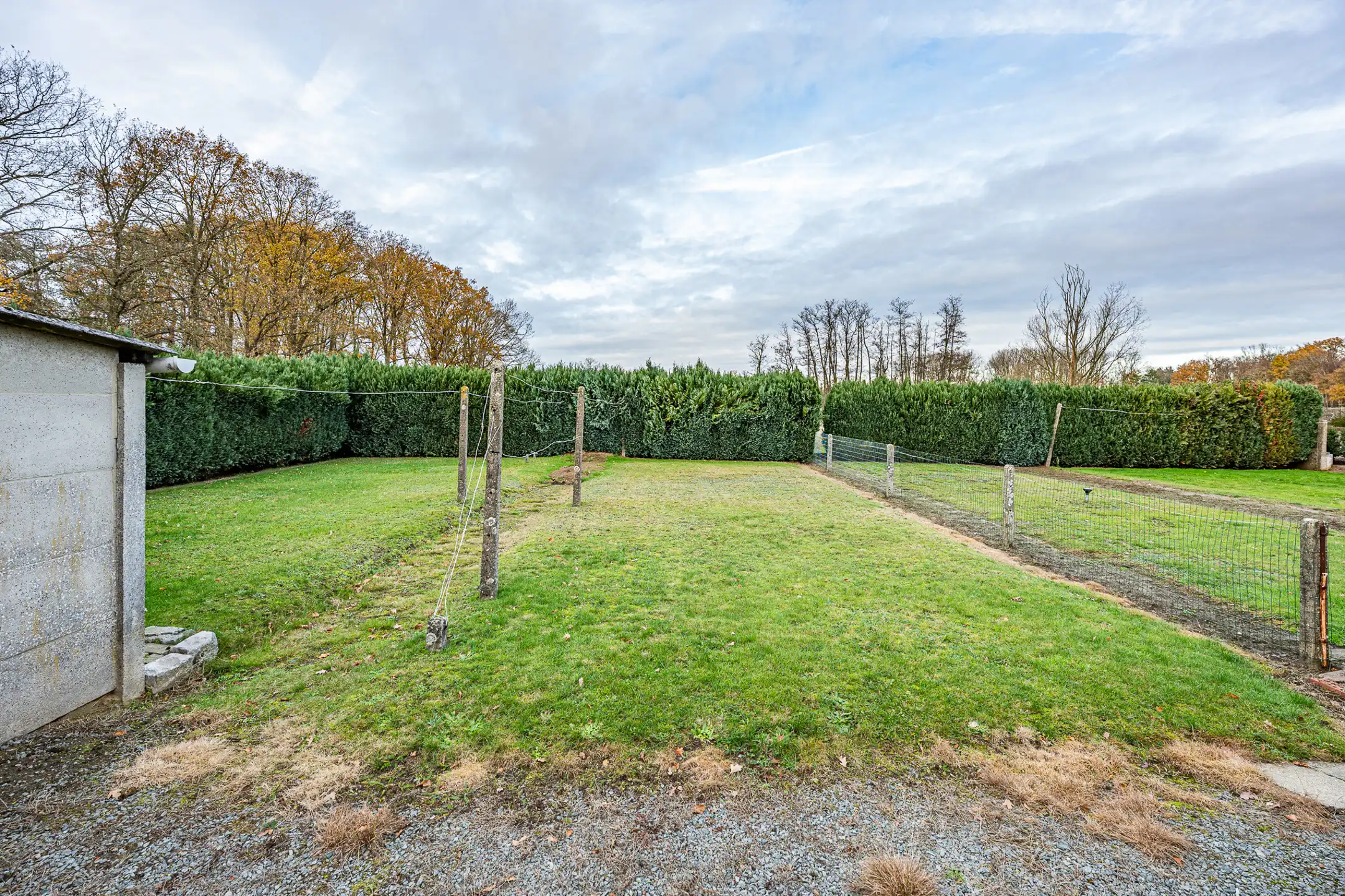 Woning in half-open bebouwing op 8 are foto 6