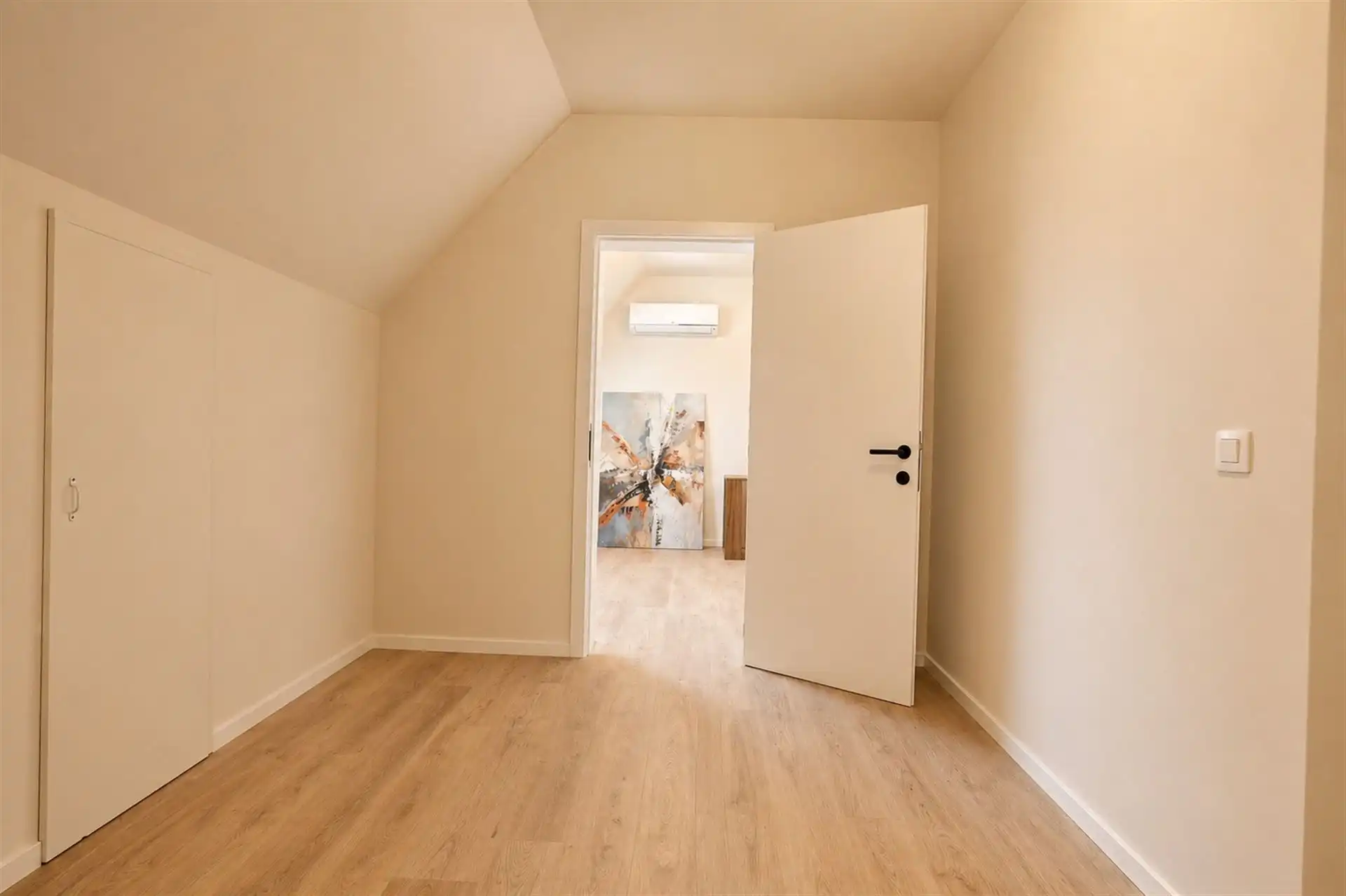 Energiezuinige woning in Japandi-stijl op 't Lammeken foto 13