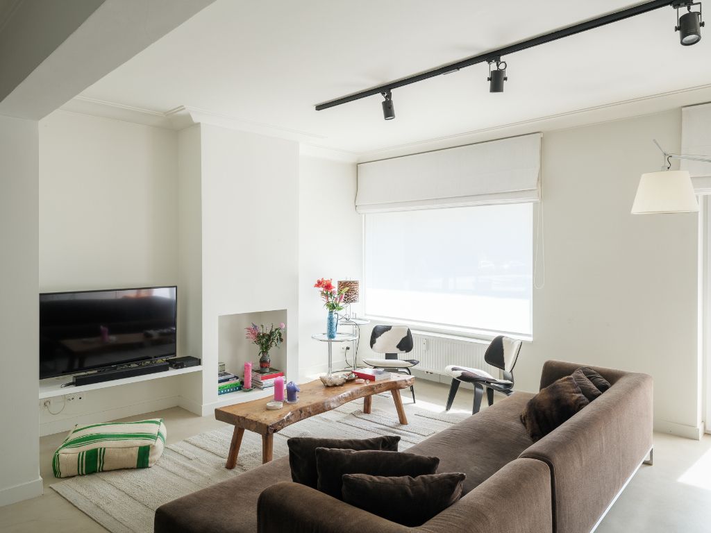 Smaakvol gerenoveerd 2-slaapkamer appartement met garage foto 4