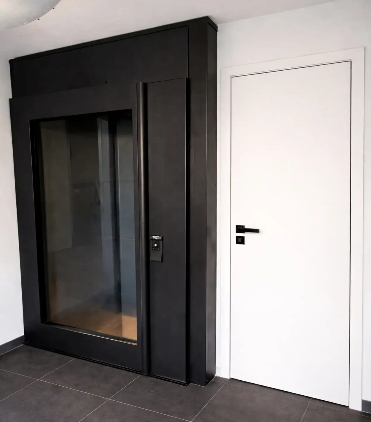 Modern duplexappartement met lift, tuin en zonnig dakterras foto 21