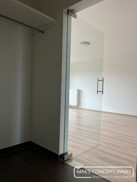 Duplex 2 slaapkamerappartement met balkon in Anzegem te huur foto 7