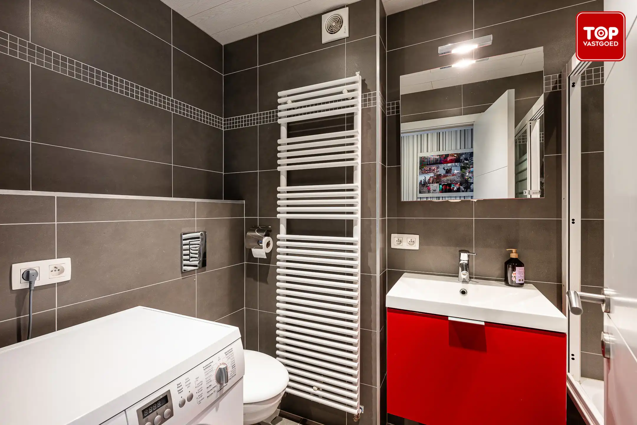 Lichtrijk 2-slaapkamer appartement met garage in centrum Deinze foto 17