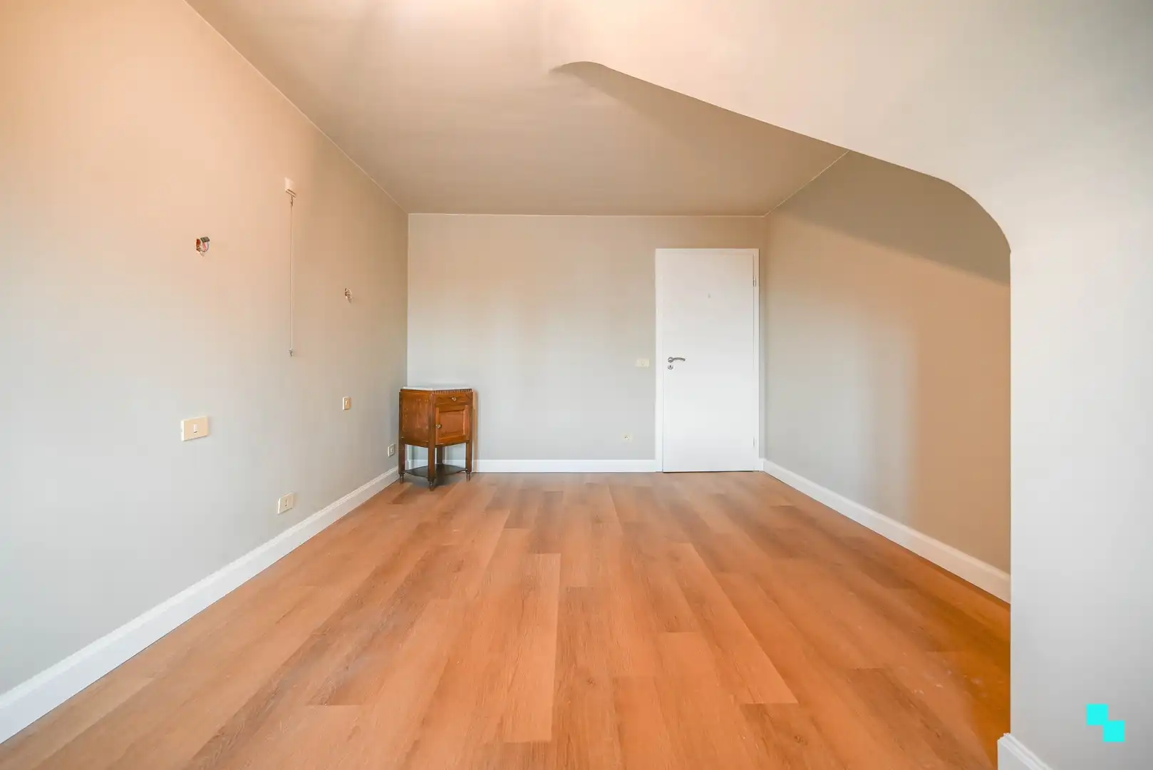 Recent gerenoveerde halfopen bebouwing foto 20