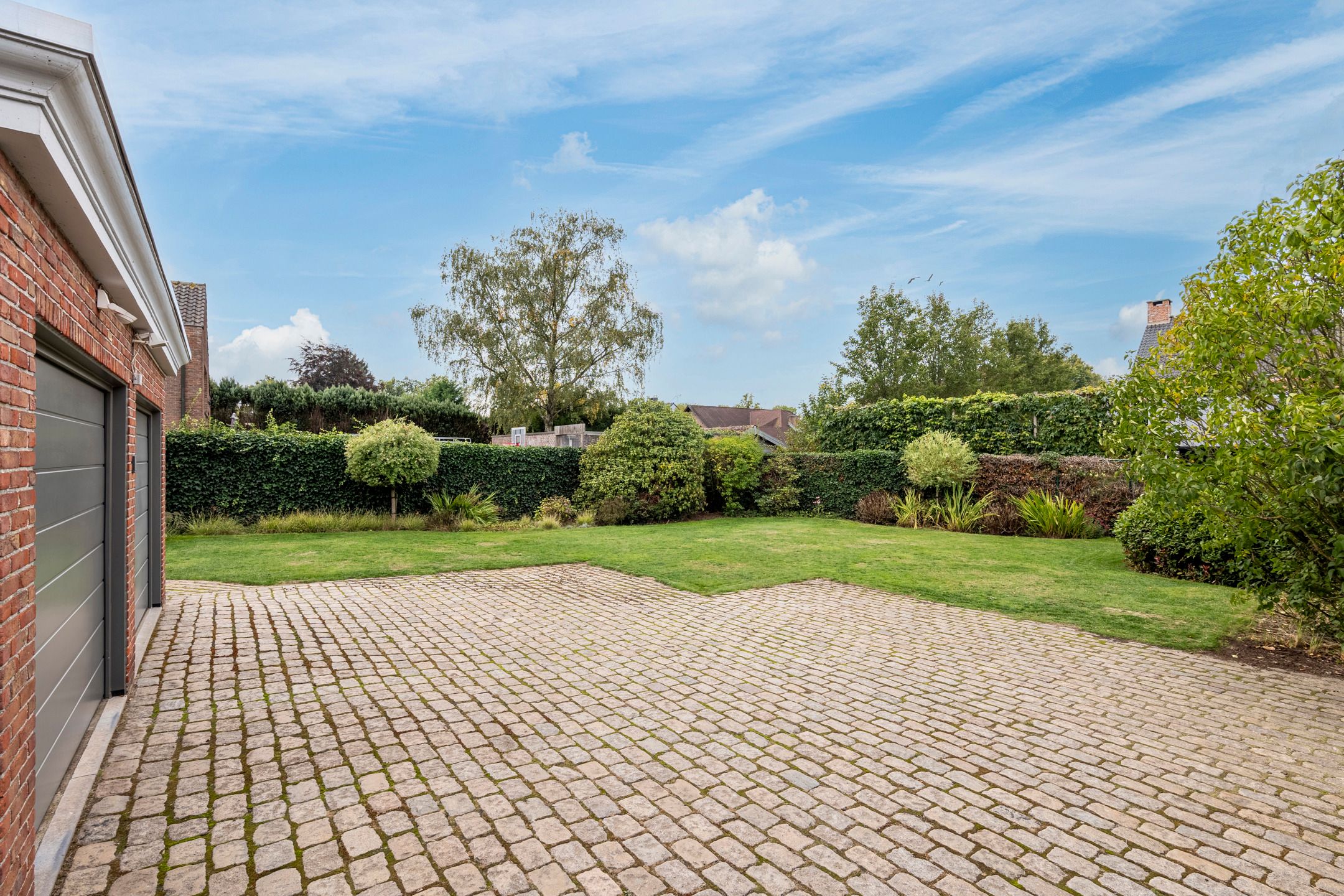 Charmante gezinswoning met 4 slks, dubbele garage op 772 m² foto 22