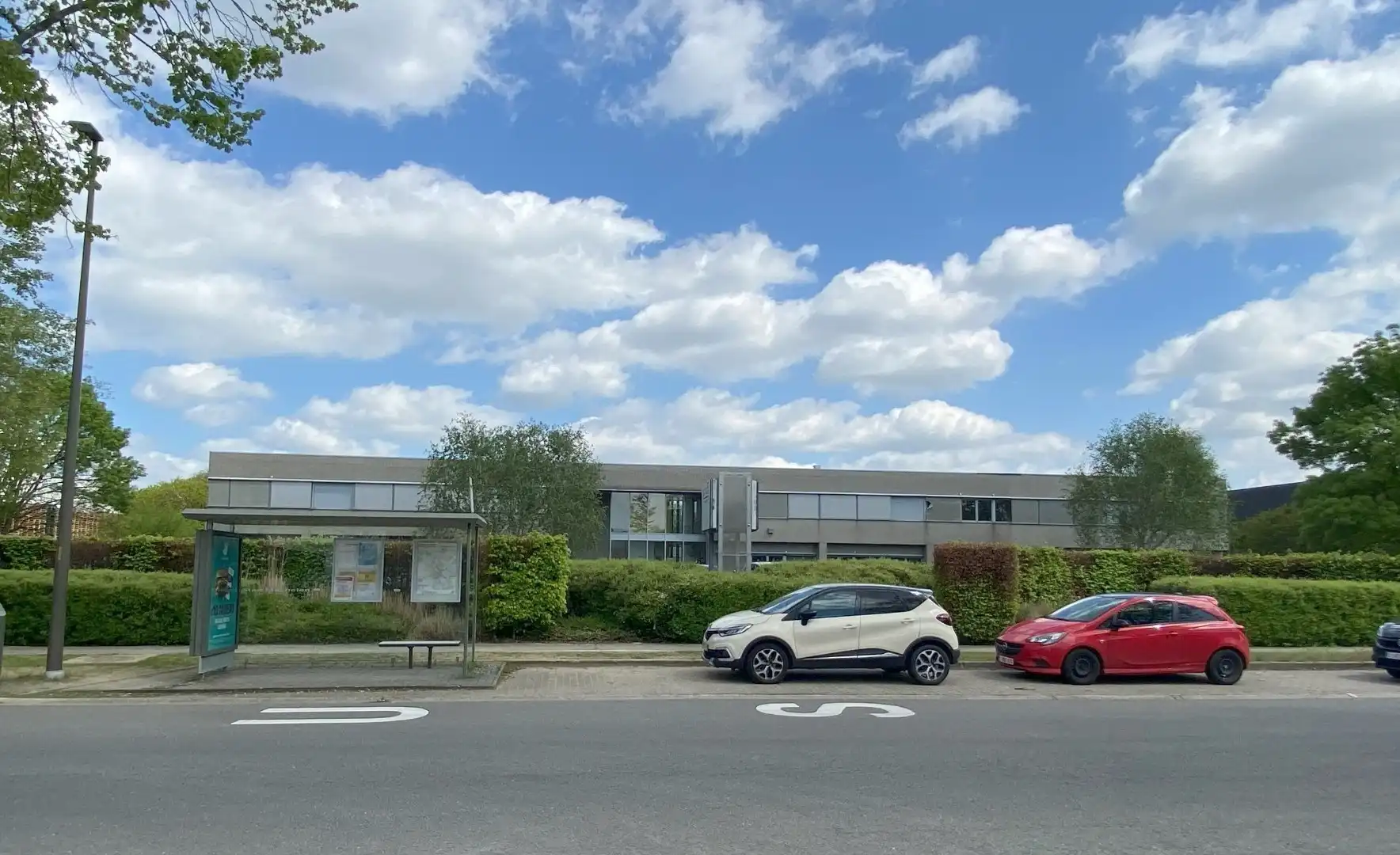 Instapklaar gelijkvloers kantoor te huur in Mechelen-Noord foto 14