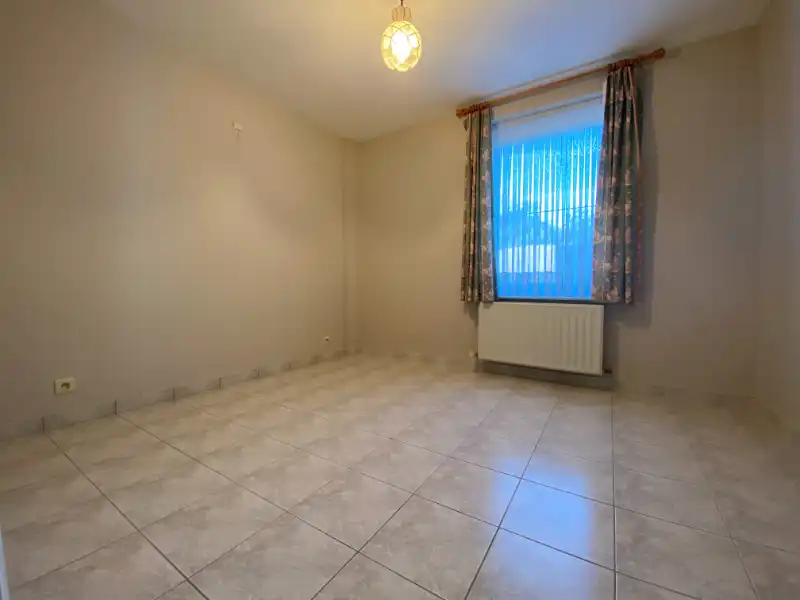 Gelijkvloers appartement met inpandige garage nabij centrum Houthalen foto 8