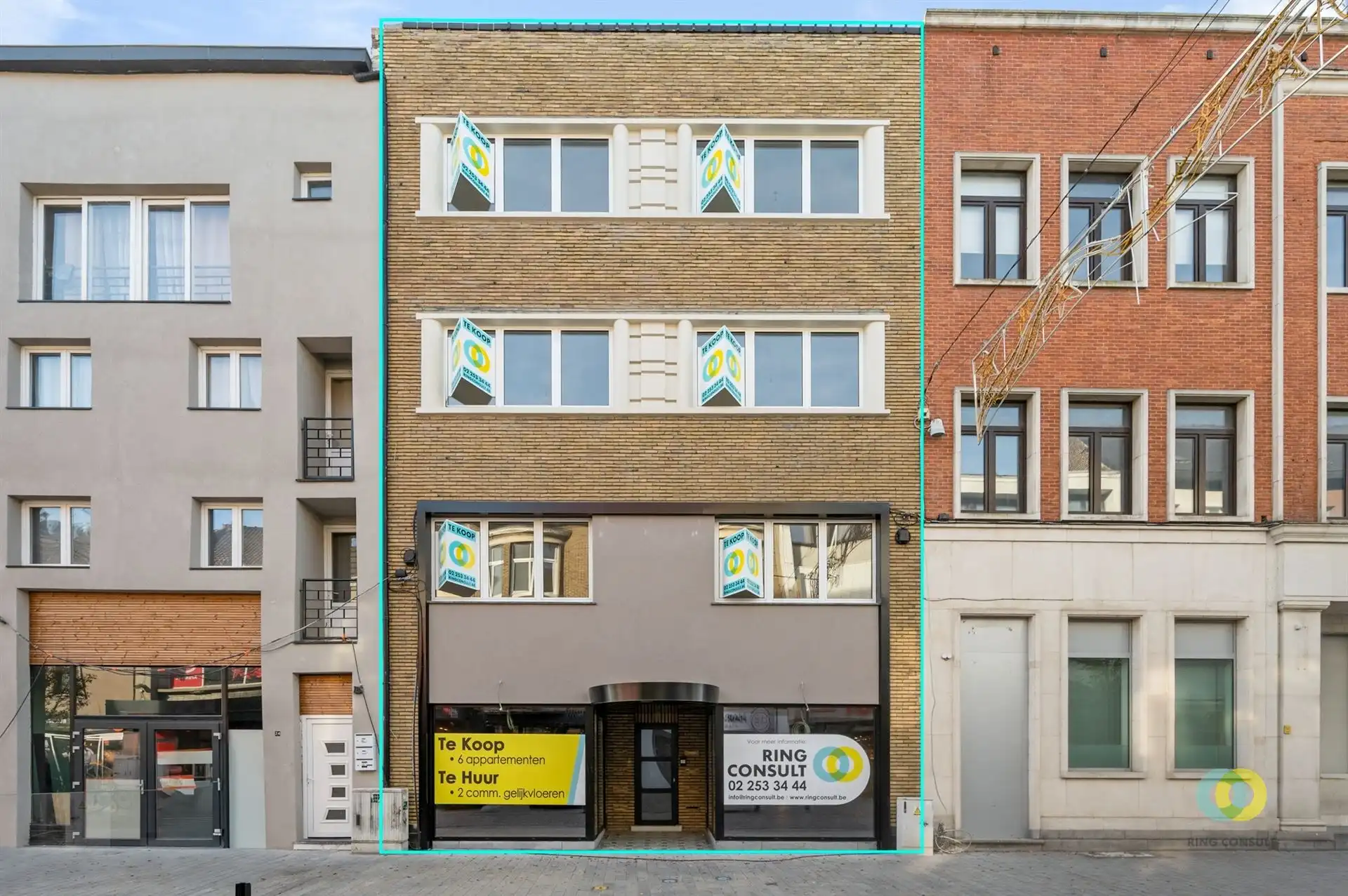 **IN OPTIE**Gerenoveerd appartement met twee slaapkamers foto {{pictureIndex}}