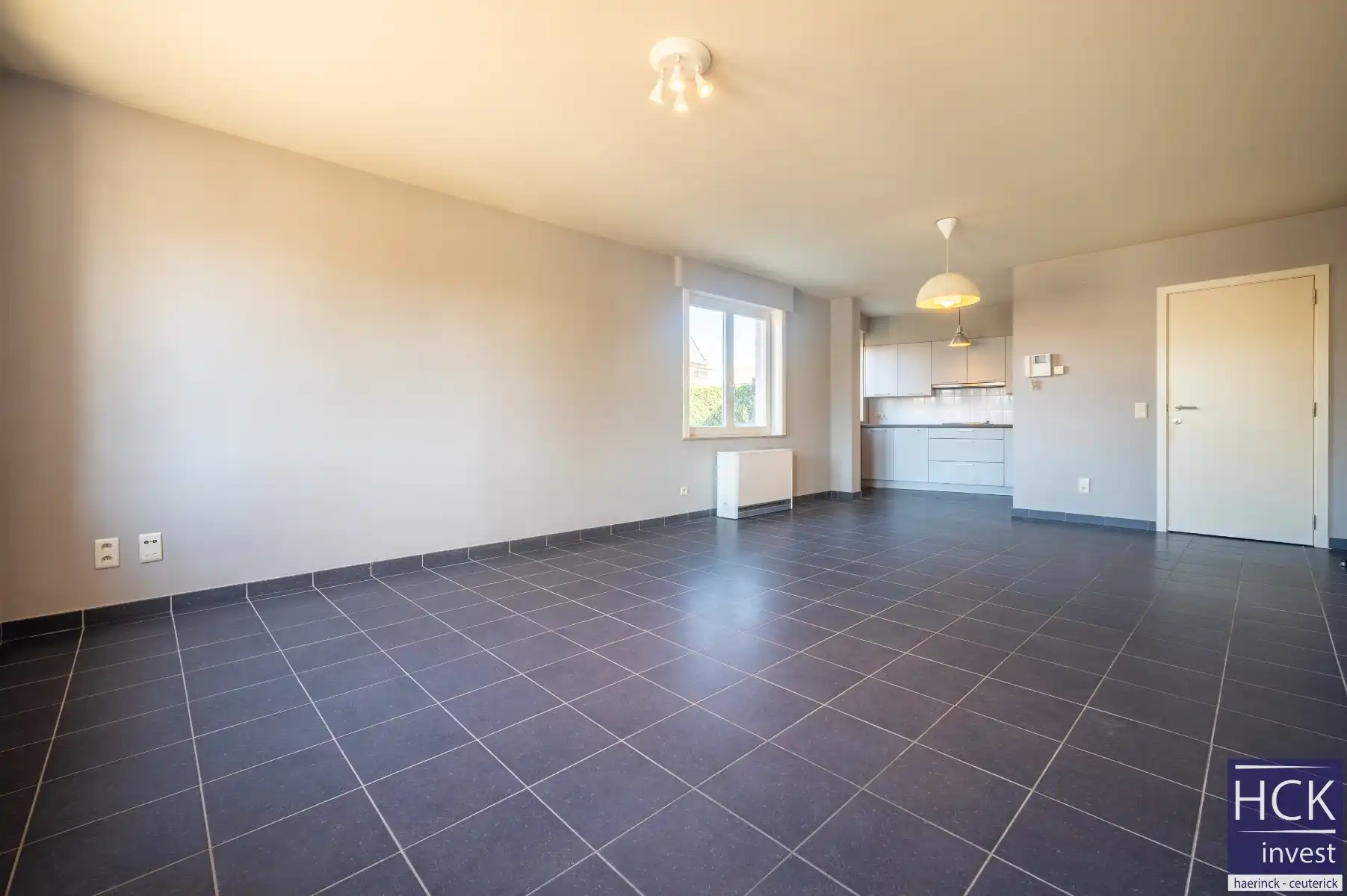 OUDENAARDE - Knap appartement met 2 SLPK. op topligging te Eine foto 5