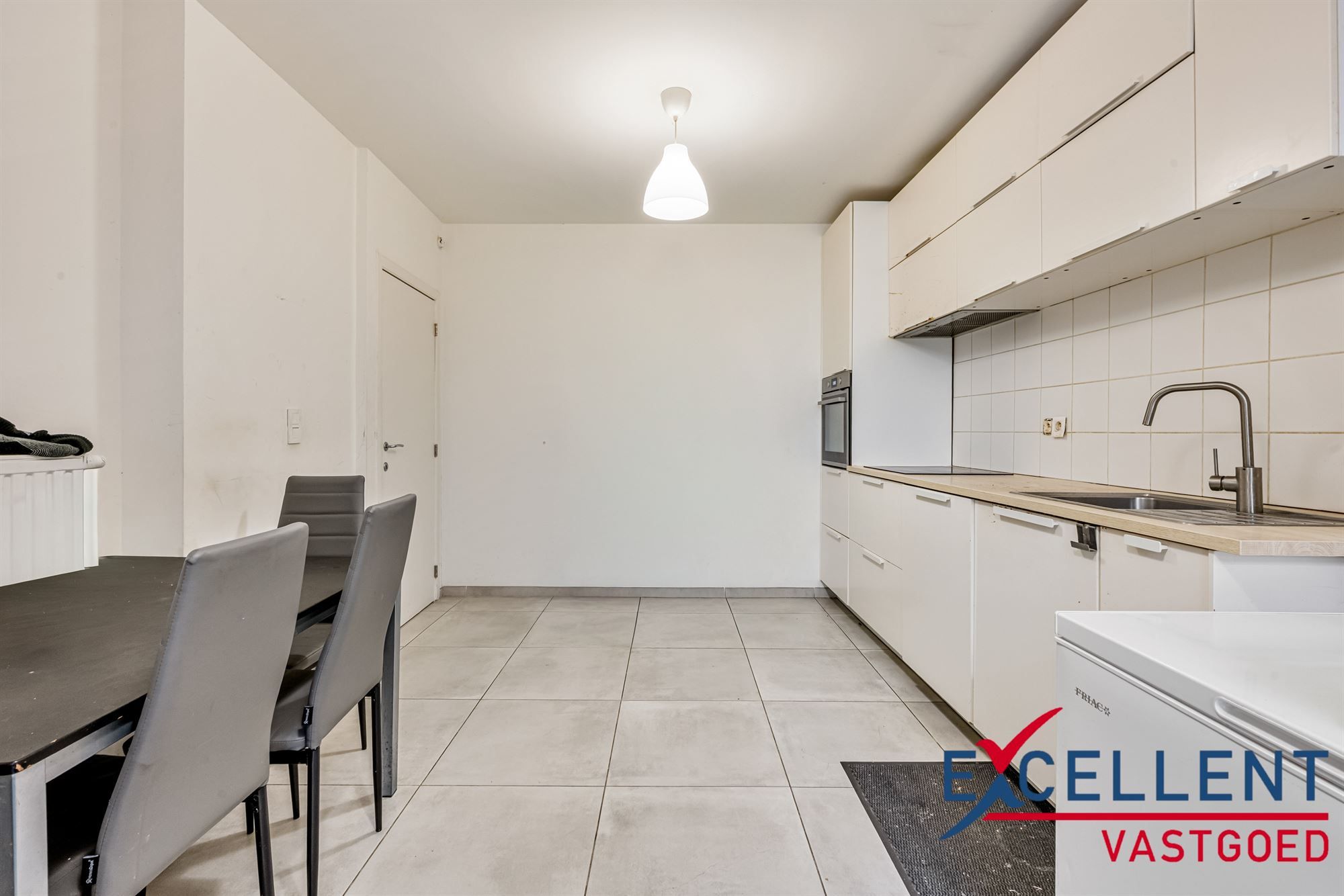 Gezellige rijwoning in centrum Deinze te koop foto 2