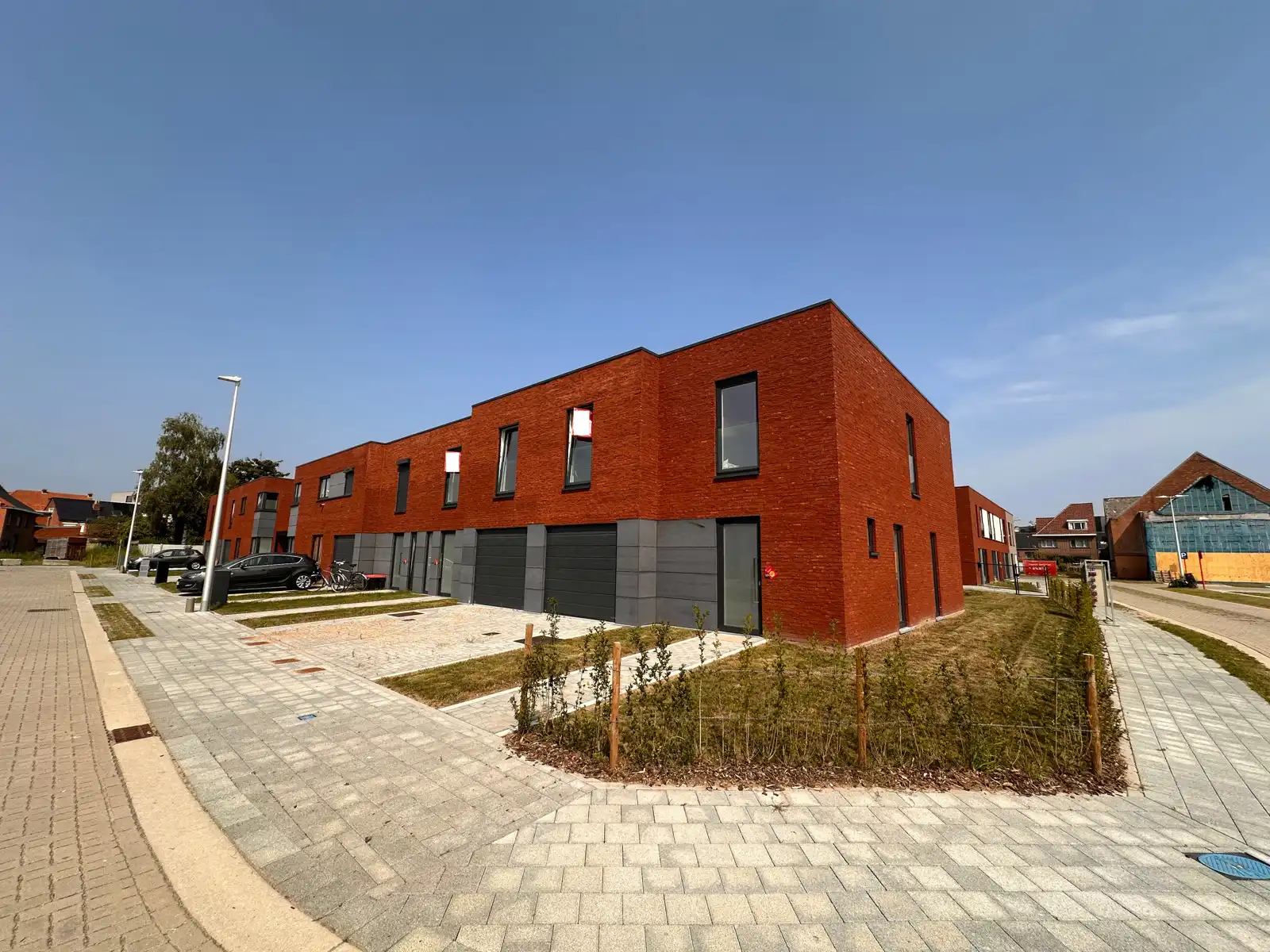 Laatste instapklare woning te koop! foto 3