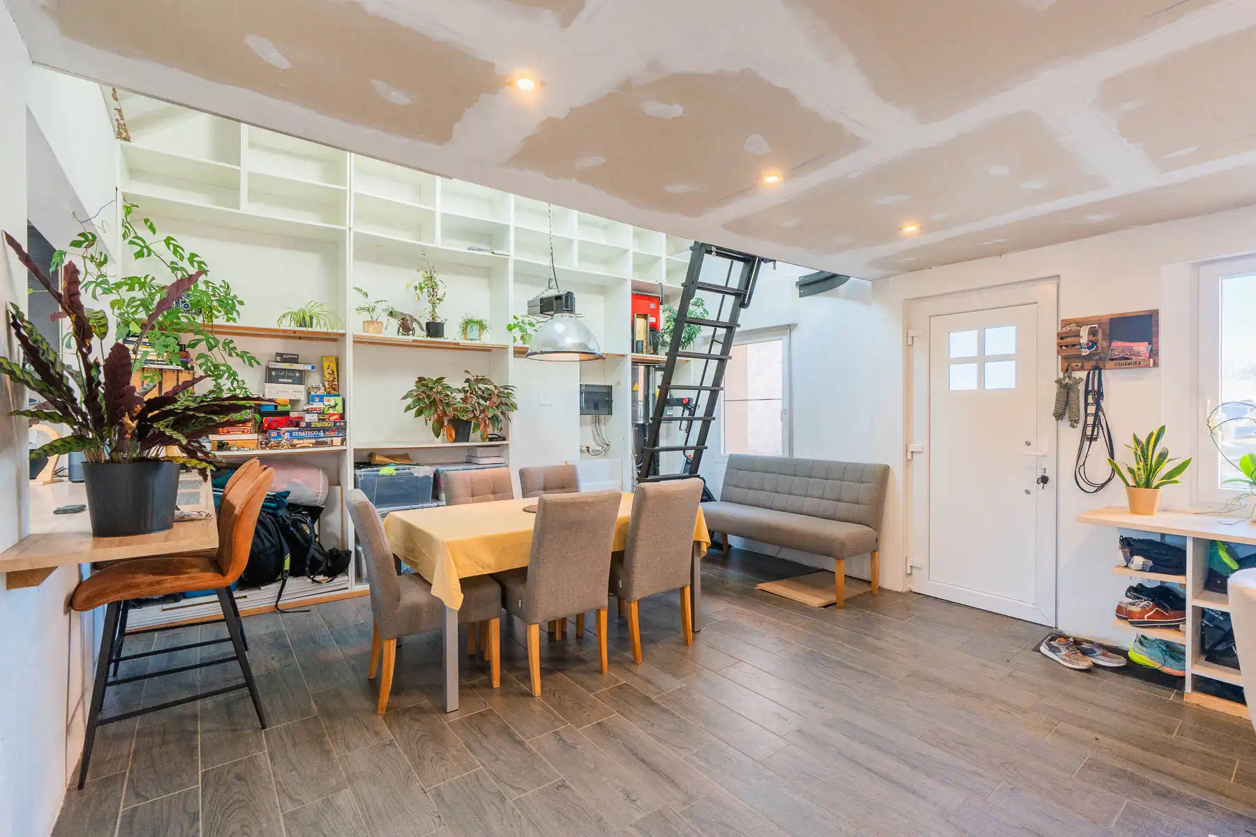 Centraal gelegen instapklare woning met tuin foto 7