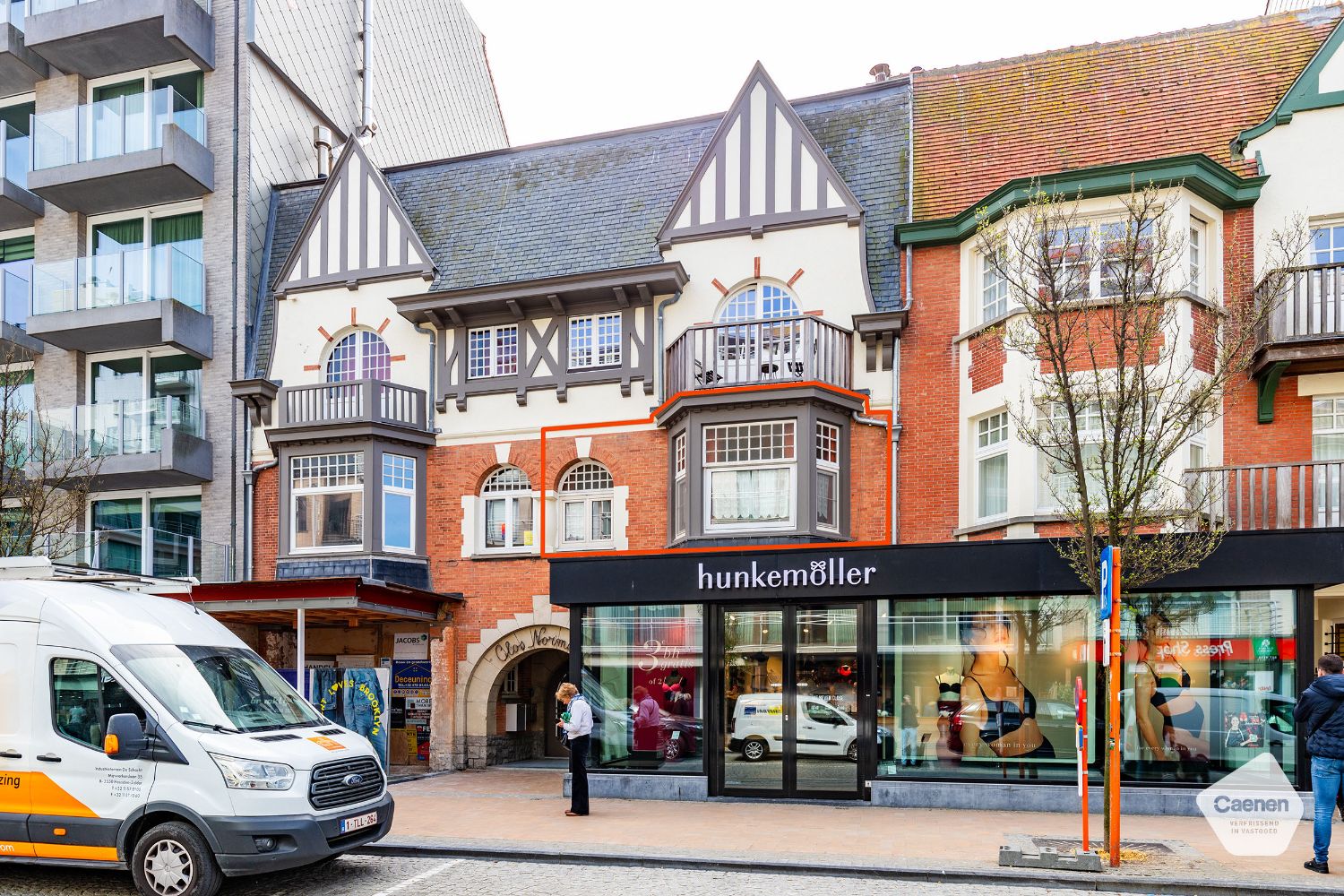 Ruim karakterappartement met 4 slaapkamers, gelegen in historisch pand foto 11