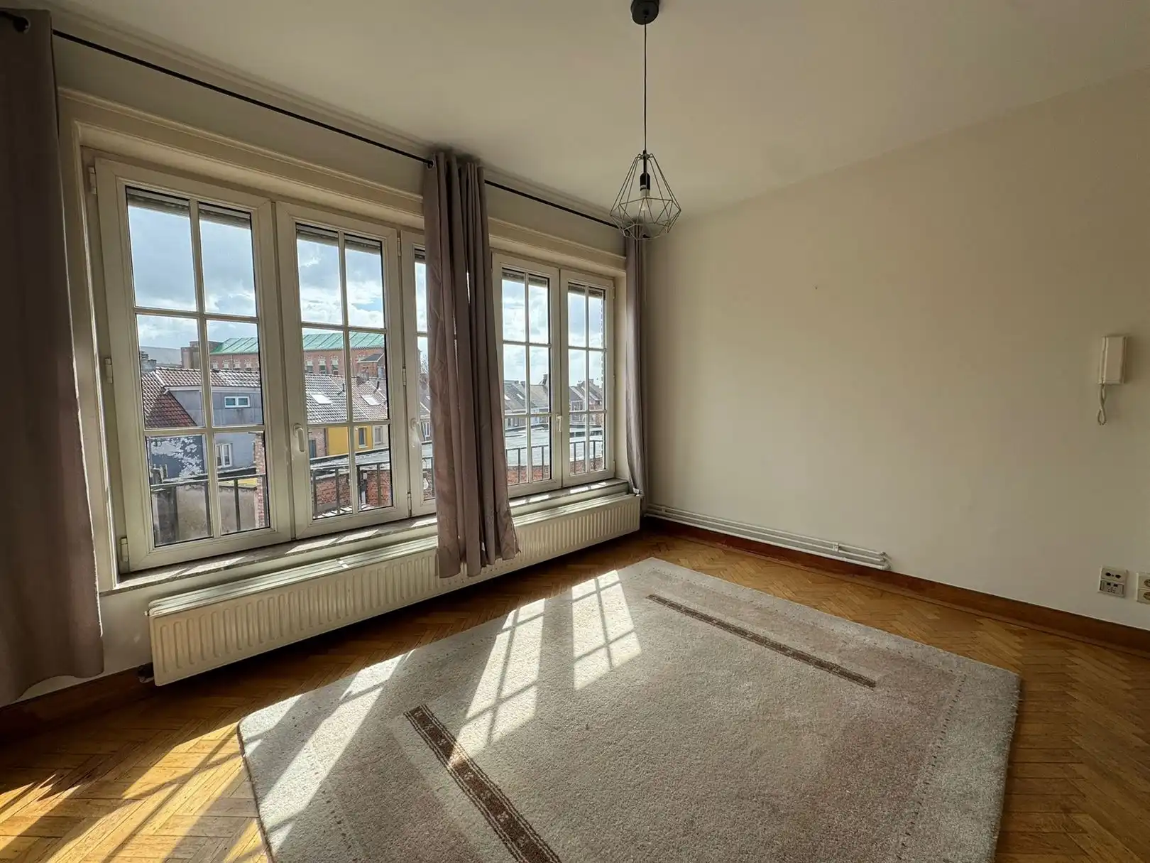 Instapklaar duplex appartement nabij stadscentrum foto 4