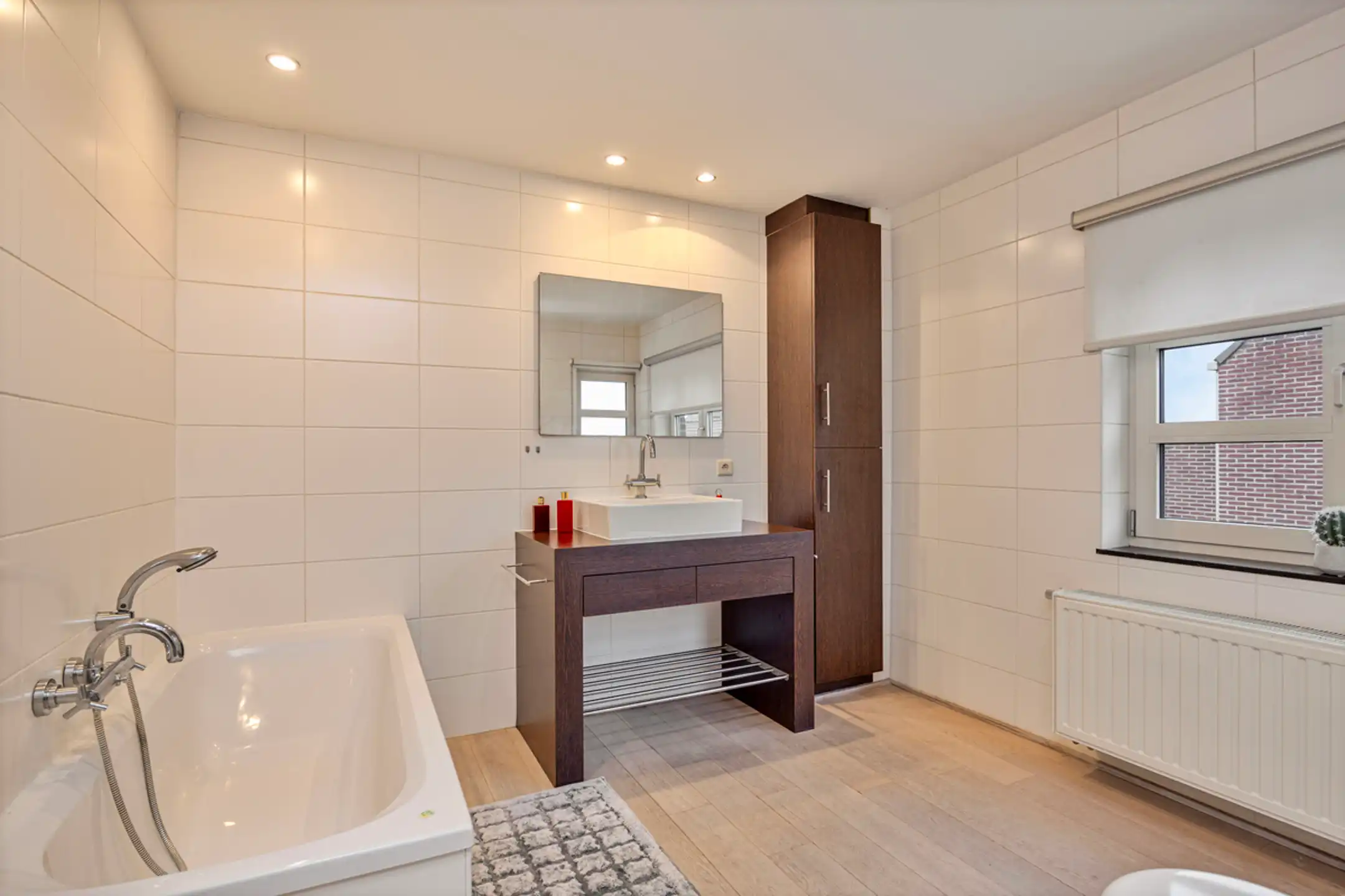 Charmante bemeubelde woning op toplocatie in Lanaken foto 17