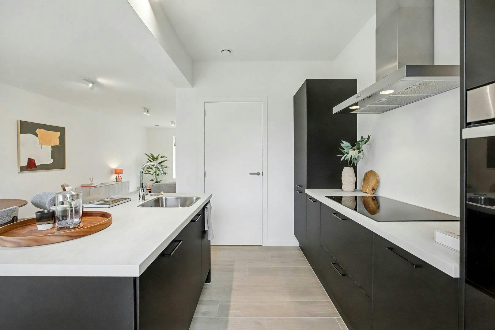 Unieke woning met 3 slaapkamers en twee badkamers foto 5