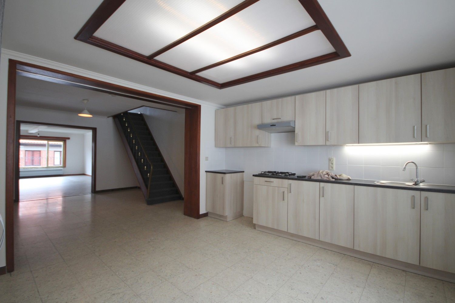 Duplex appartement met 2 slaapkamers en terras op toplocatie nabij centrum foto 2