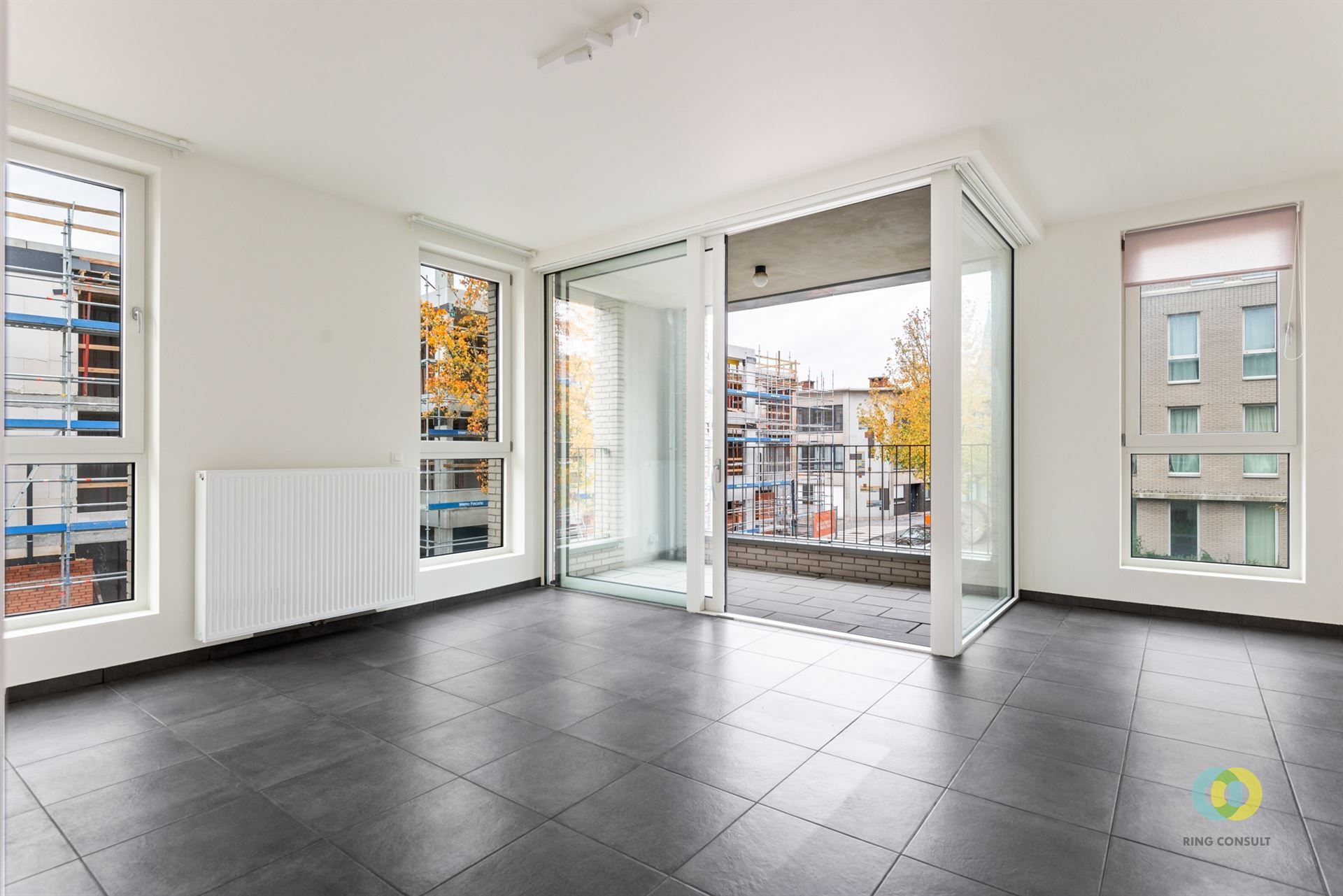 Mooi appartement met twee kamers en terras foto 3