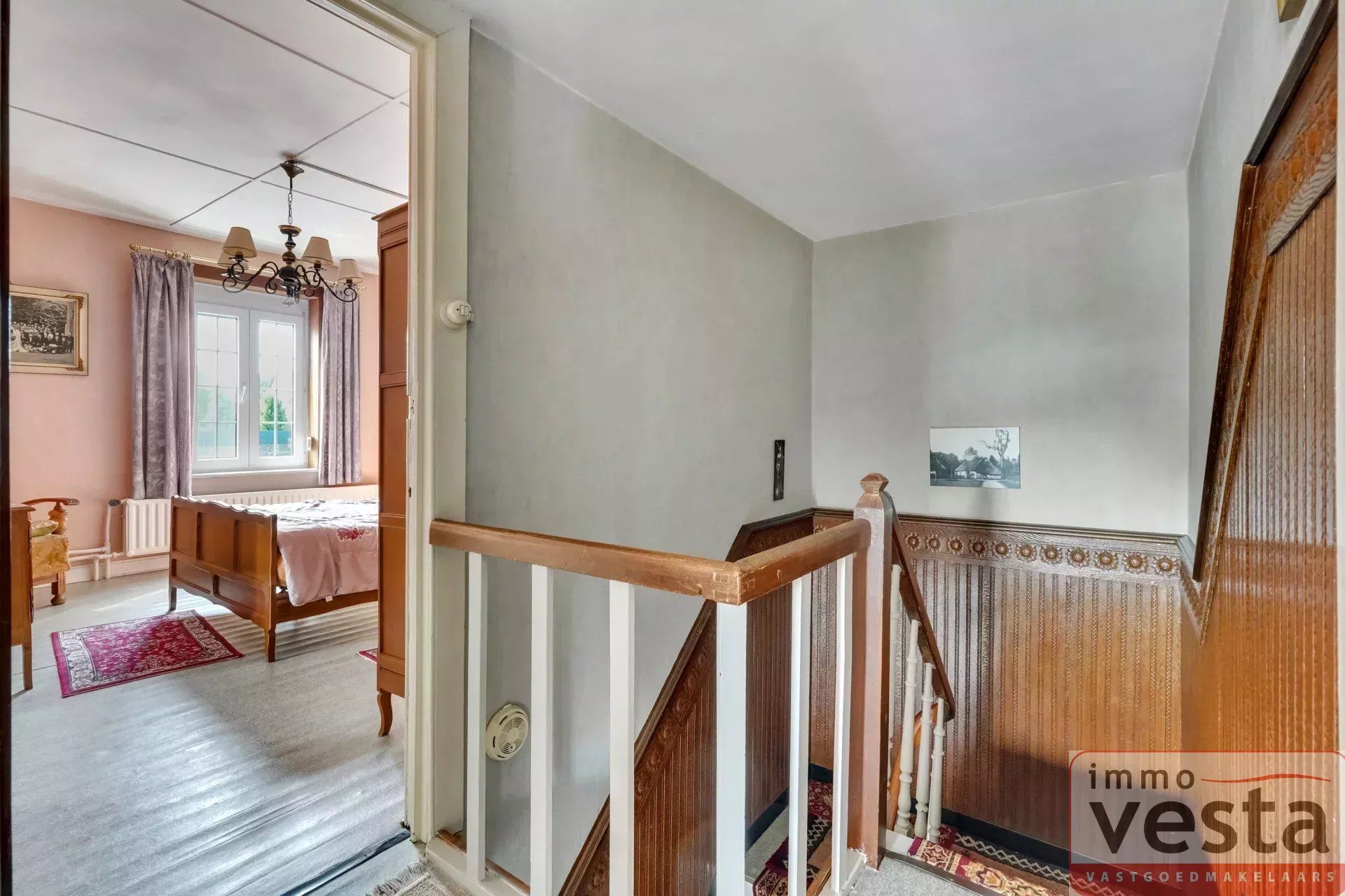 Te renoveren woning met landelijke ligging foto 16