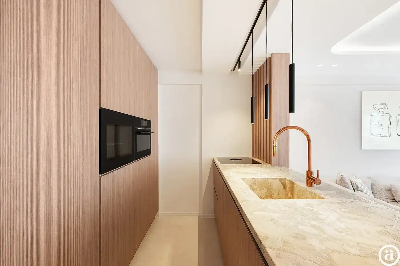 Gerenoveerd 3 slaapkamerappartement met zijdelings zeezicht. foto 11