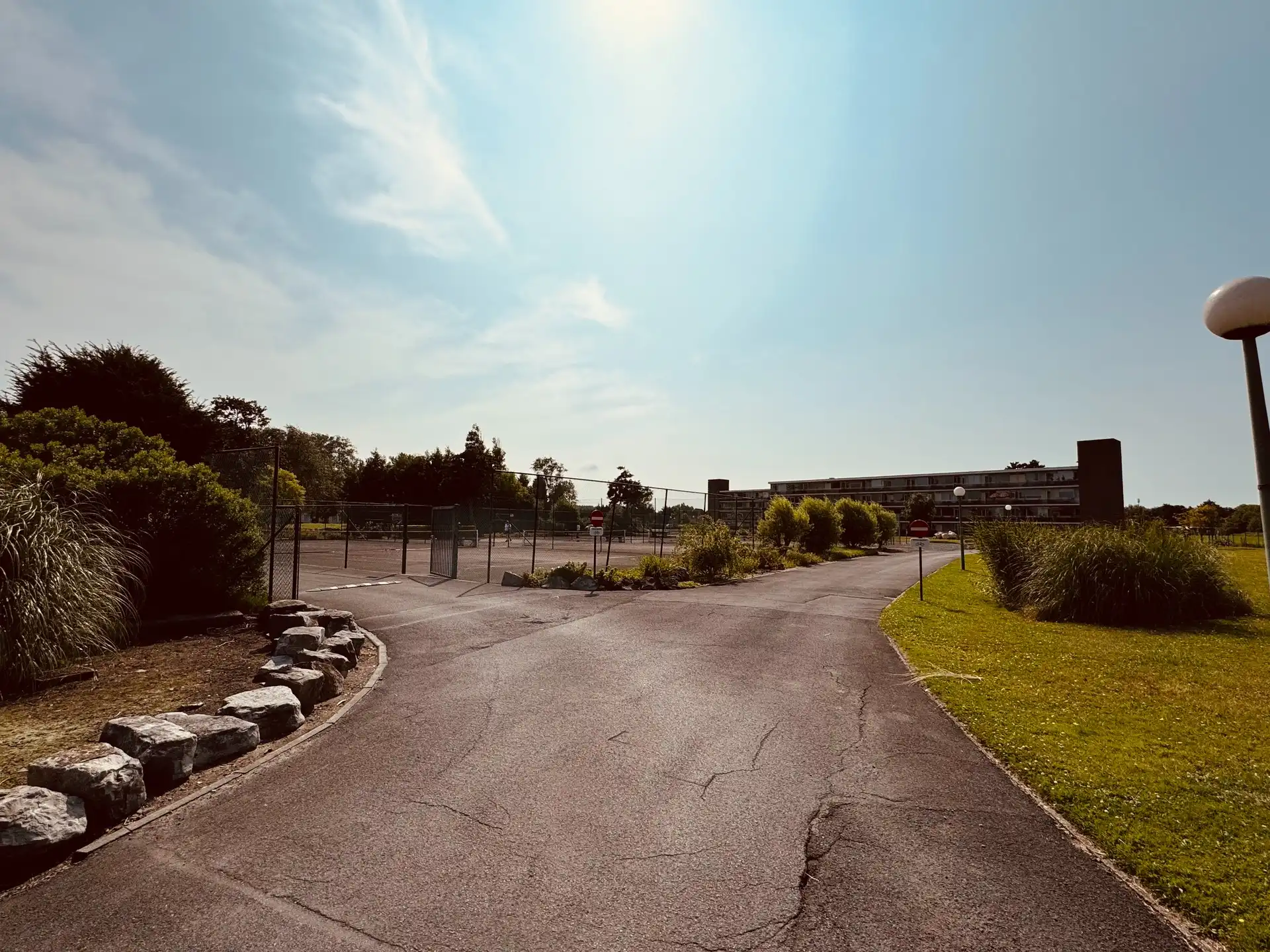 Heel verzorgd appartement met één slaapkamer, gelegen in Vosseslag - De Haan). foto 11