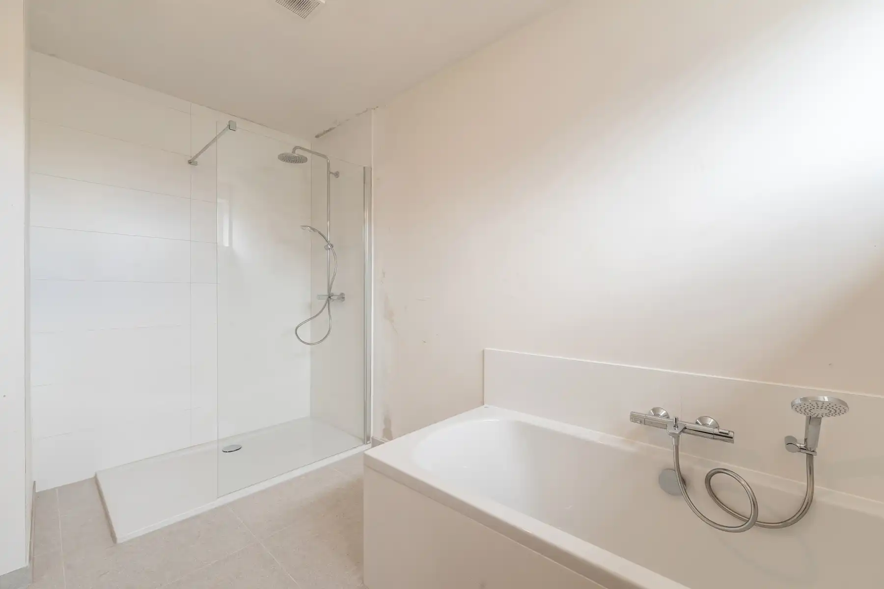 4 nieuwe woningen foto 15