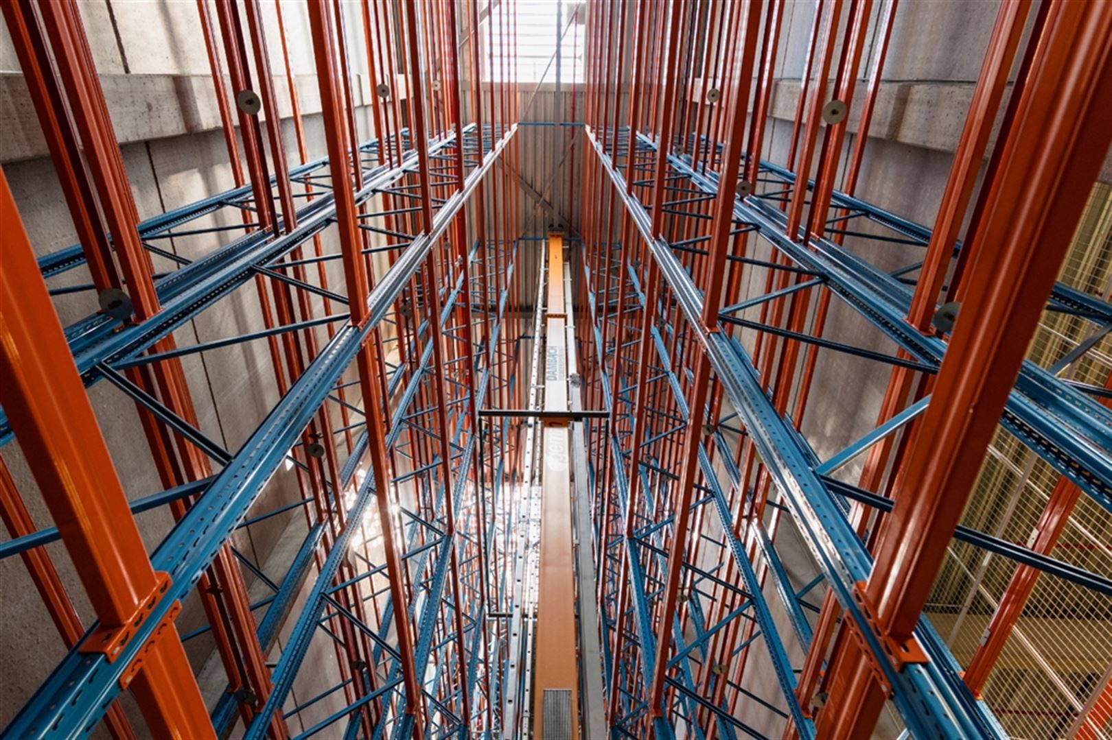 Polyvalent bedrijfsgebouw foto 45