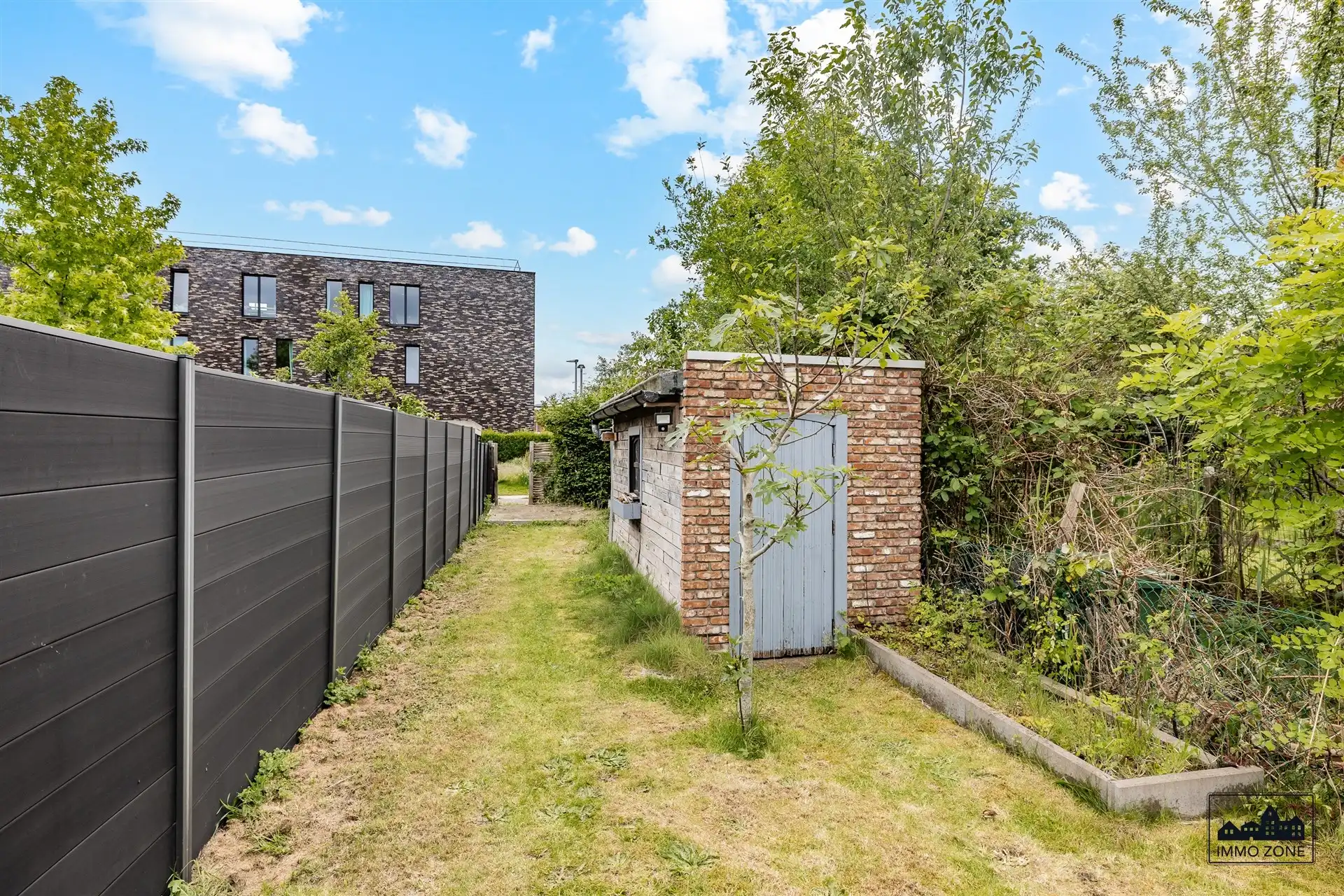 Gerenoveerde 4 slaapkamer woning foto 19
