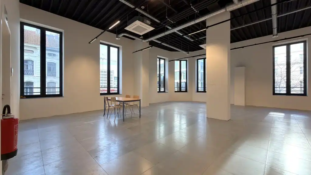 Commercieel kantoor te huur nabij station Antwerpen-Centraal foto 8