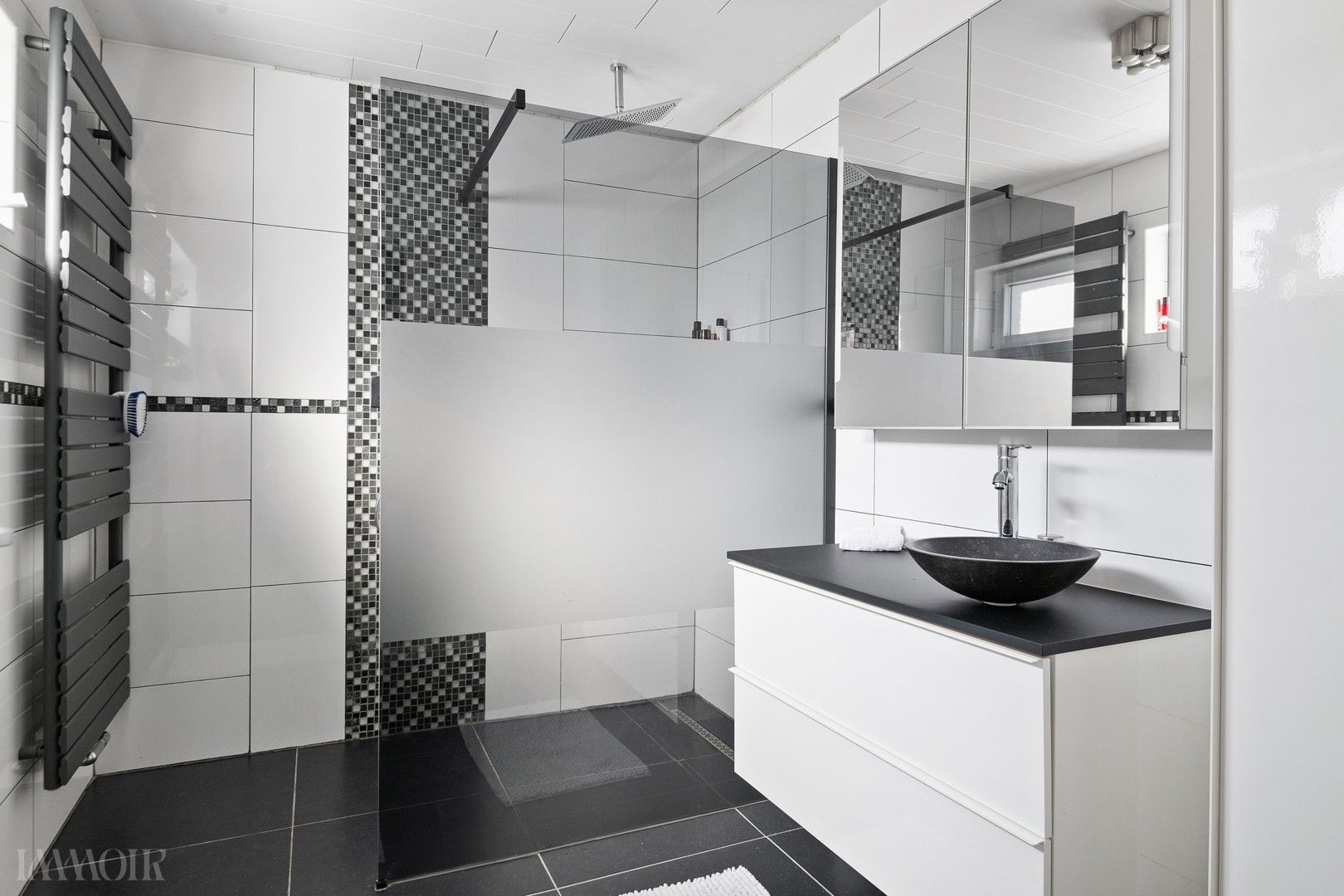 Instapklare bel-etage in centrum Brasschaat. foto 23