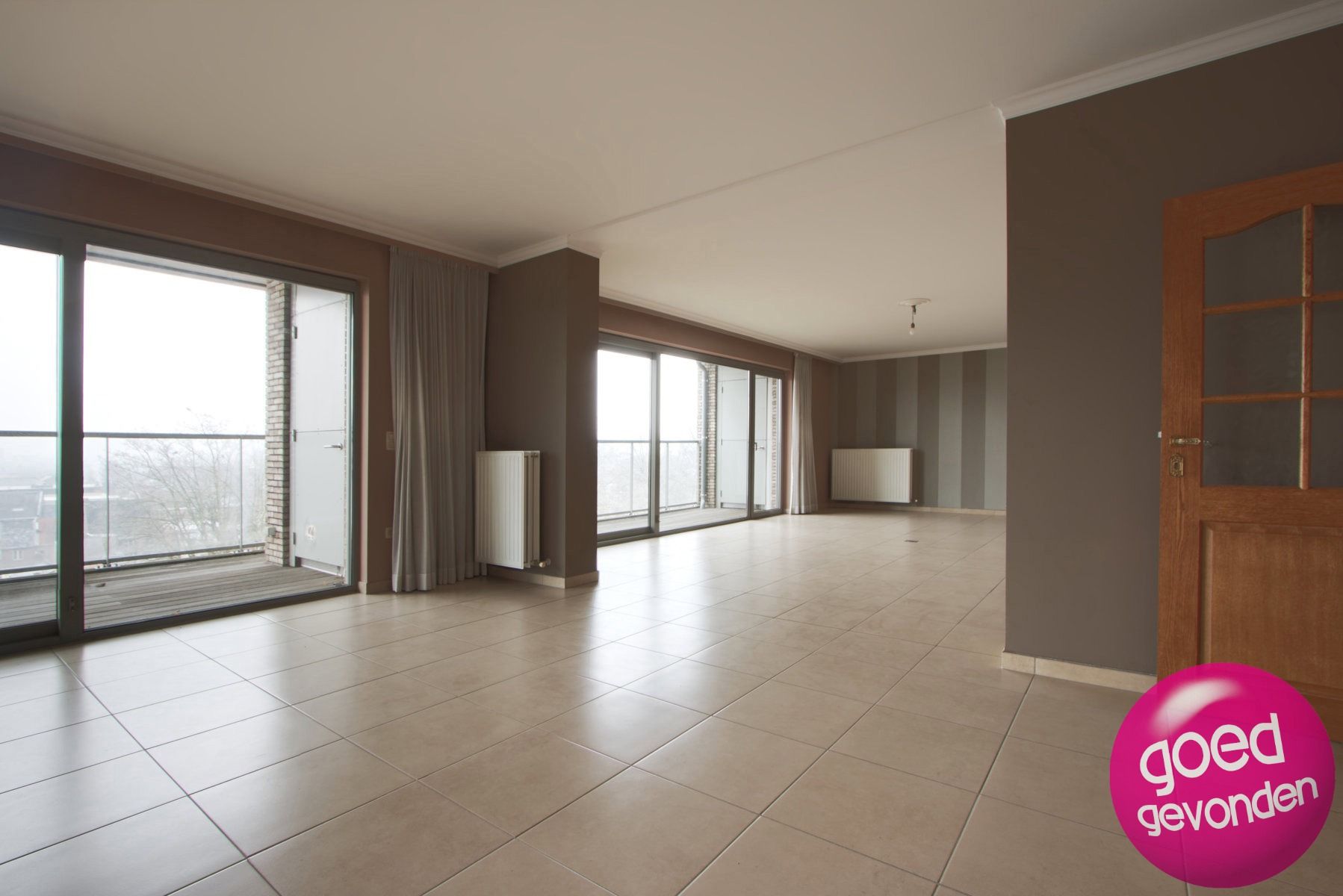 APP 300 m² - 3 SLK - 2 LIVINGS - 2 BDK - PARKING - LIFT foto 8