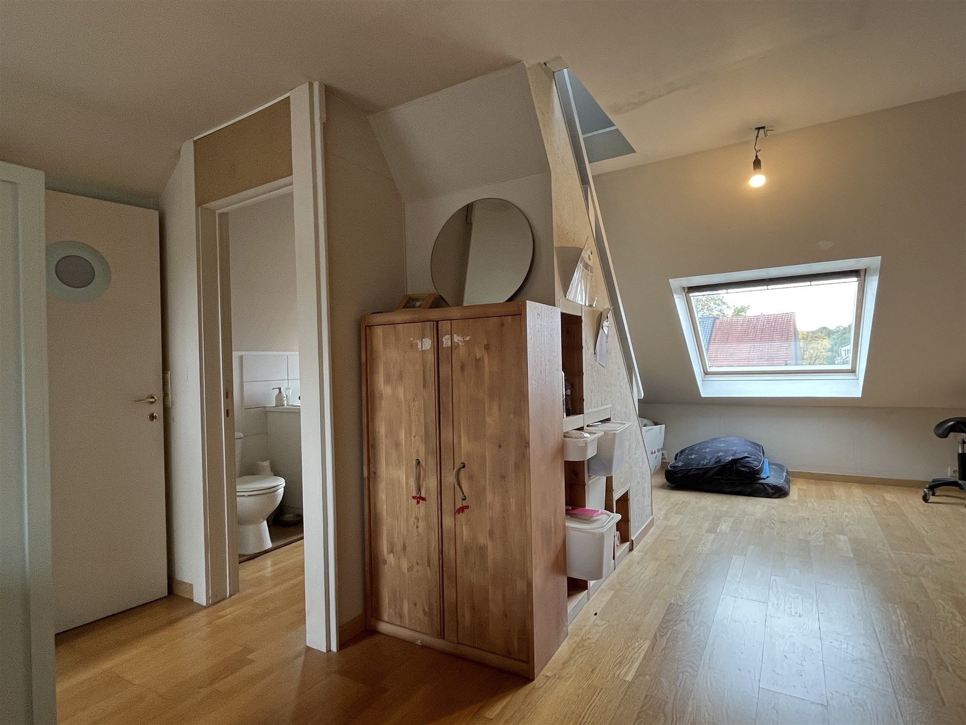 Halfopen bebouwing met garage en tuin foto 14