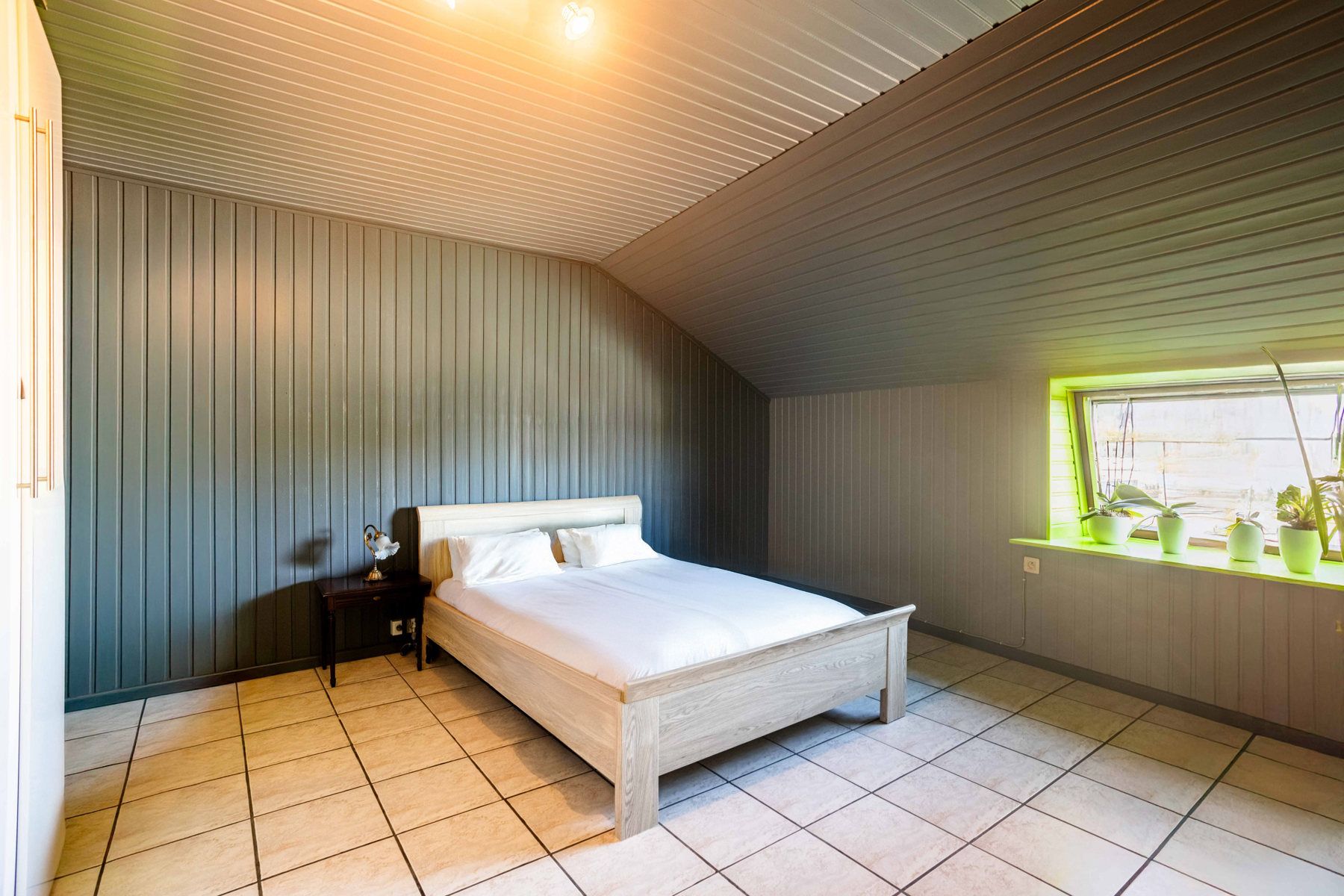 Charmante gezinswoning met 4SLPK en tuin foto 17