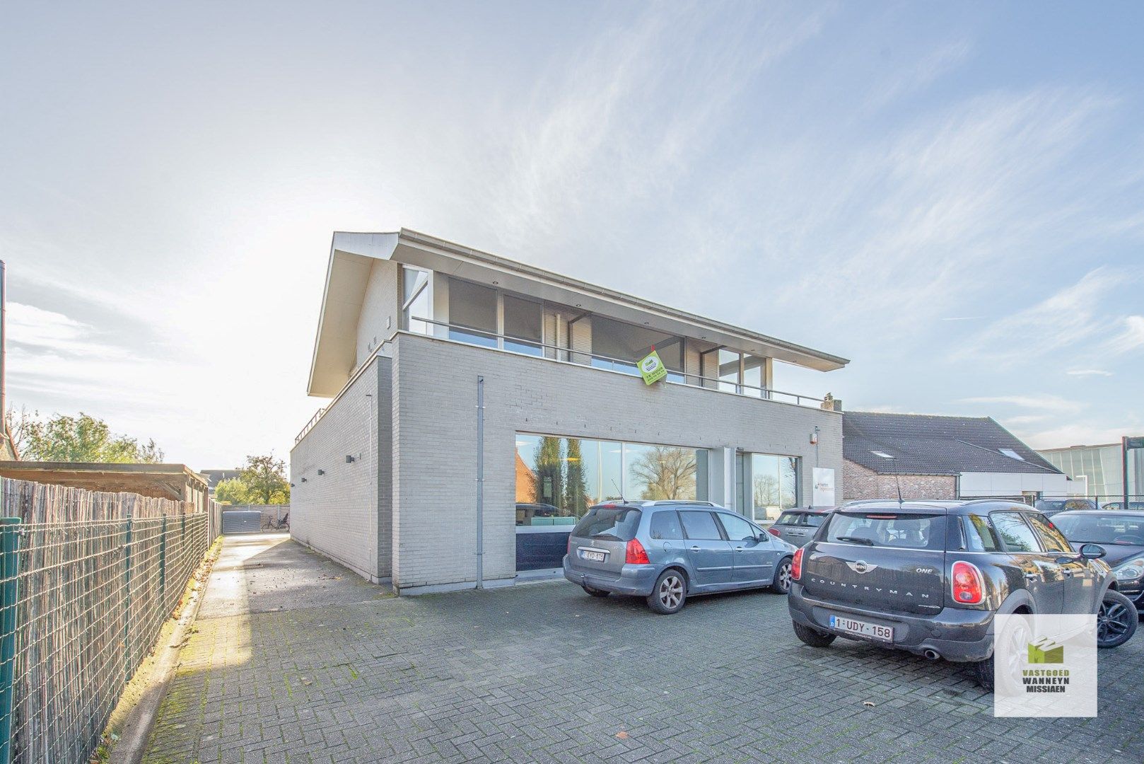 Instapklaar 2 slaapkamer appartement met zonnig ruim terras van 100m2 te Beernem foto 20