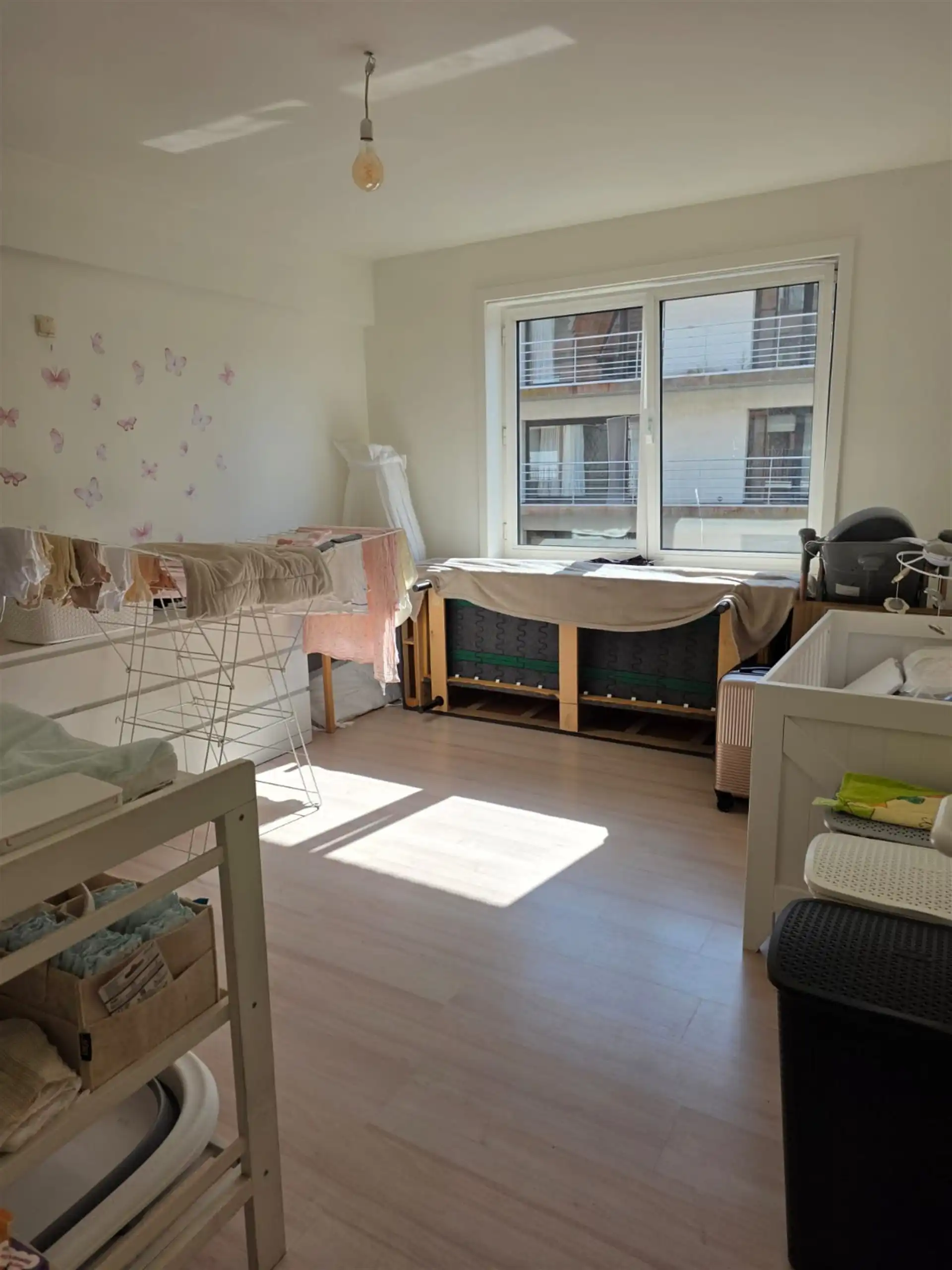 Lichtrijk 2-slaapkamerappartement met terras foto 6