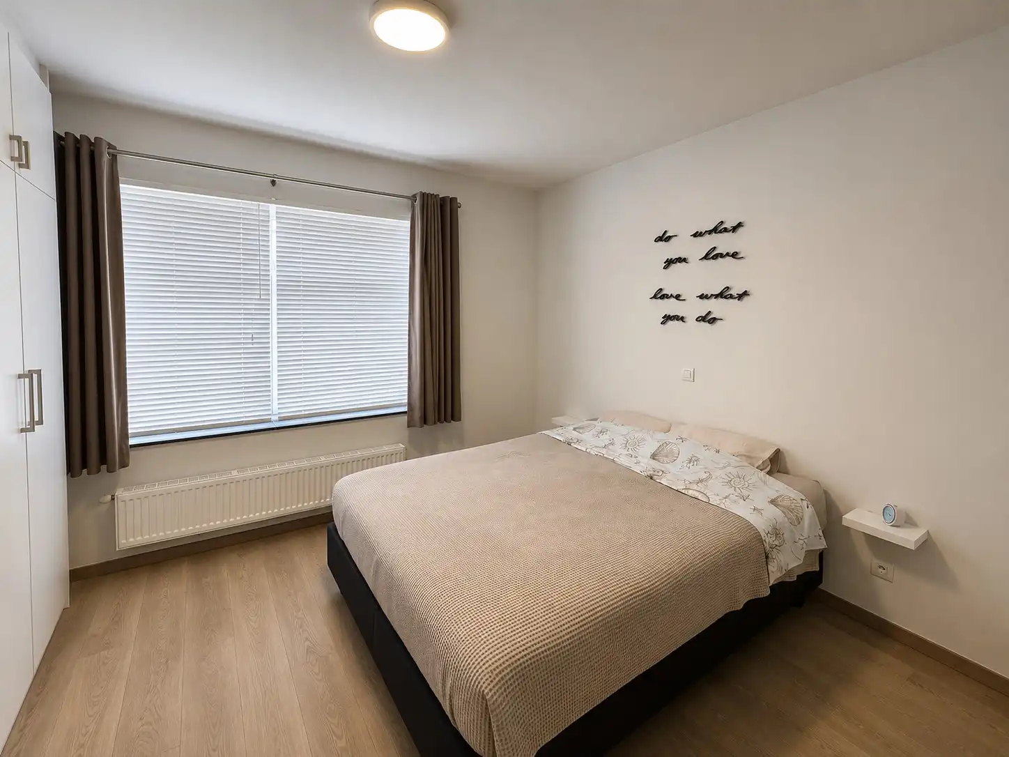 Charmant gelijkvloers appartement met privatieve tuin in het hart van De Haan. foto 7