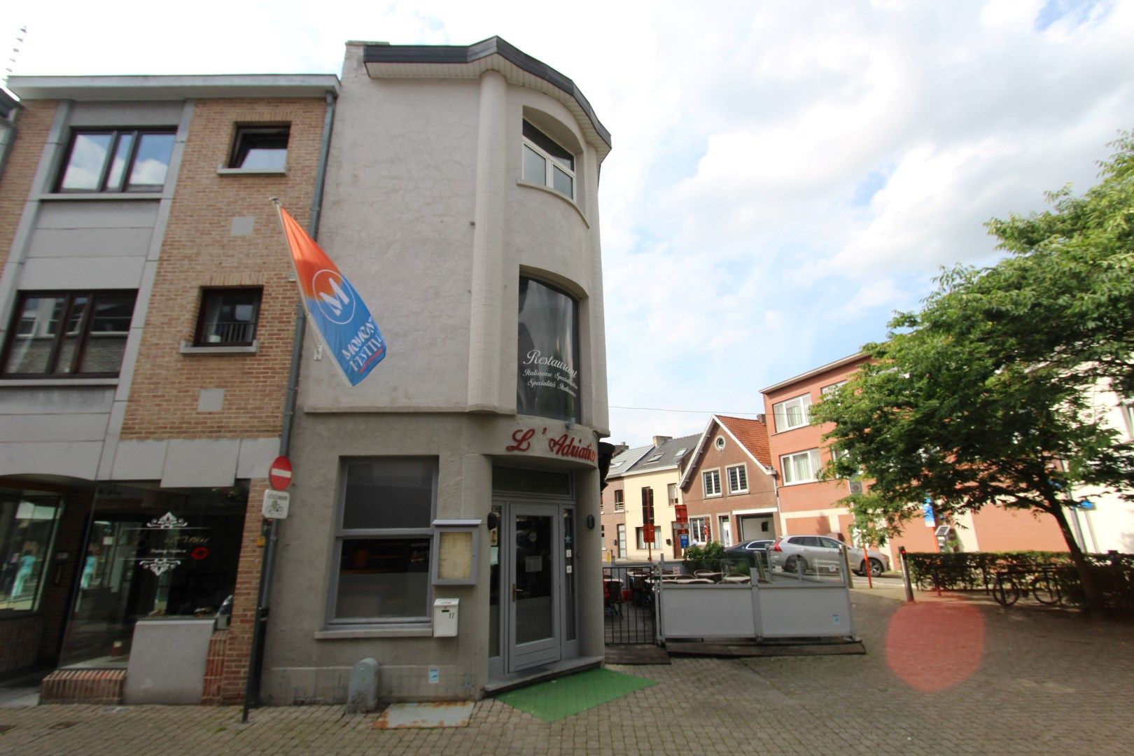 Gebouw met gezellig restaurant in het centrum van Tongeren foto 5