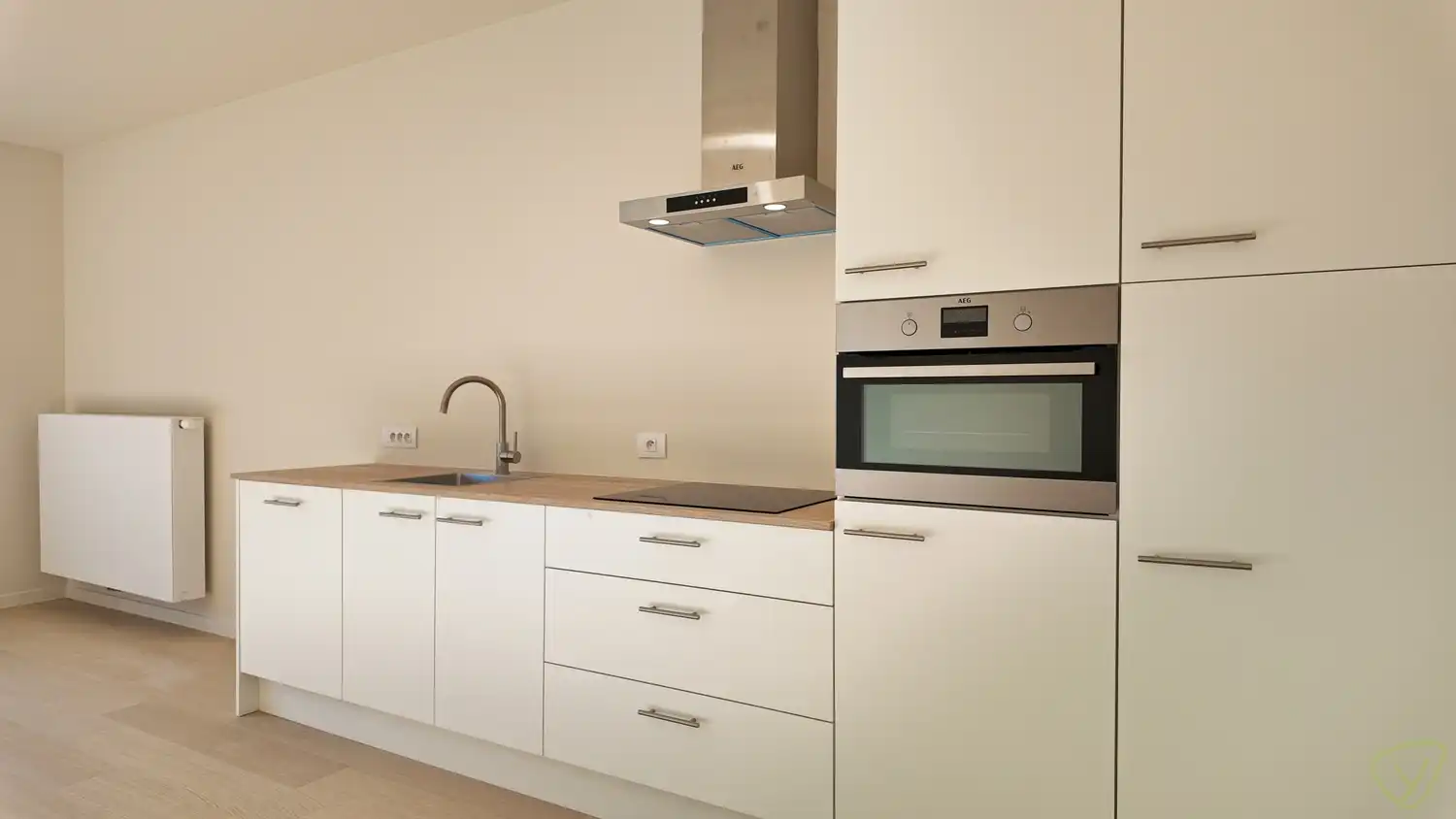 Comfortabel wonen of slim investeren op korte afstand van het centrum van Eeklo foto 4