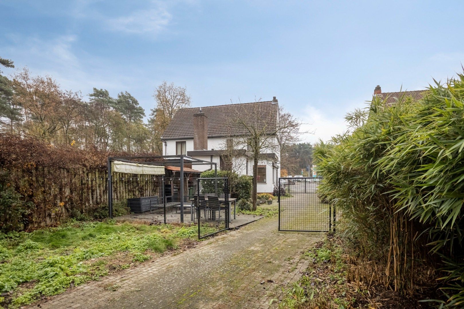 Instapklare charmante woning met 4 slpks, gelegen op een perceel van 438m² !  foto 18