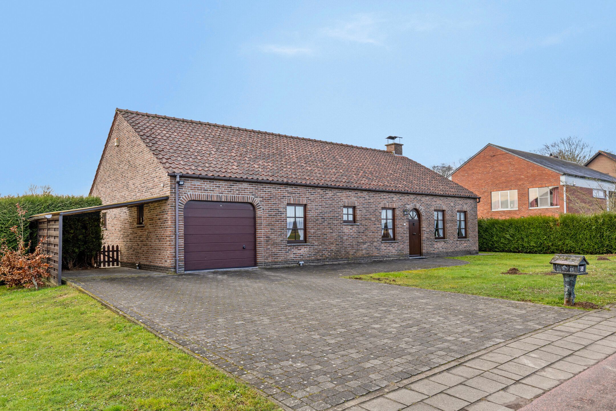 Hoofdfoto van de publicatie: Instapklare laagbouwwoning met garage